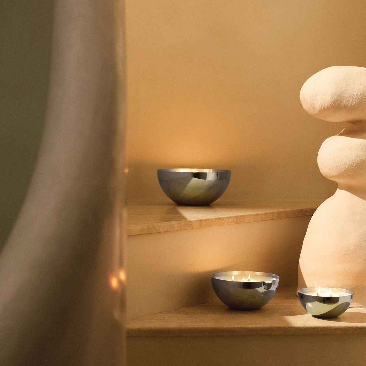 Vôňový vklad do sviečky ROCC - CLAY tóny ostrého cédru, petrichoru a korenia