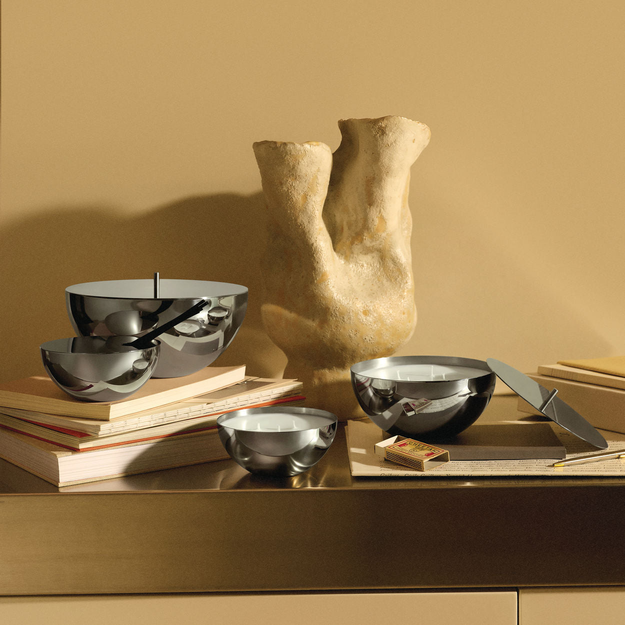 Aromatický difuzér ROCC - AMETYST s tónmi fialky, myrhy a levandule