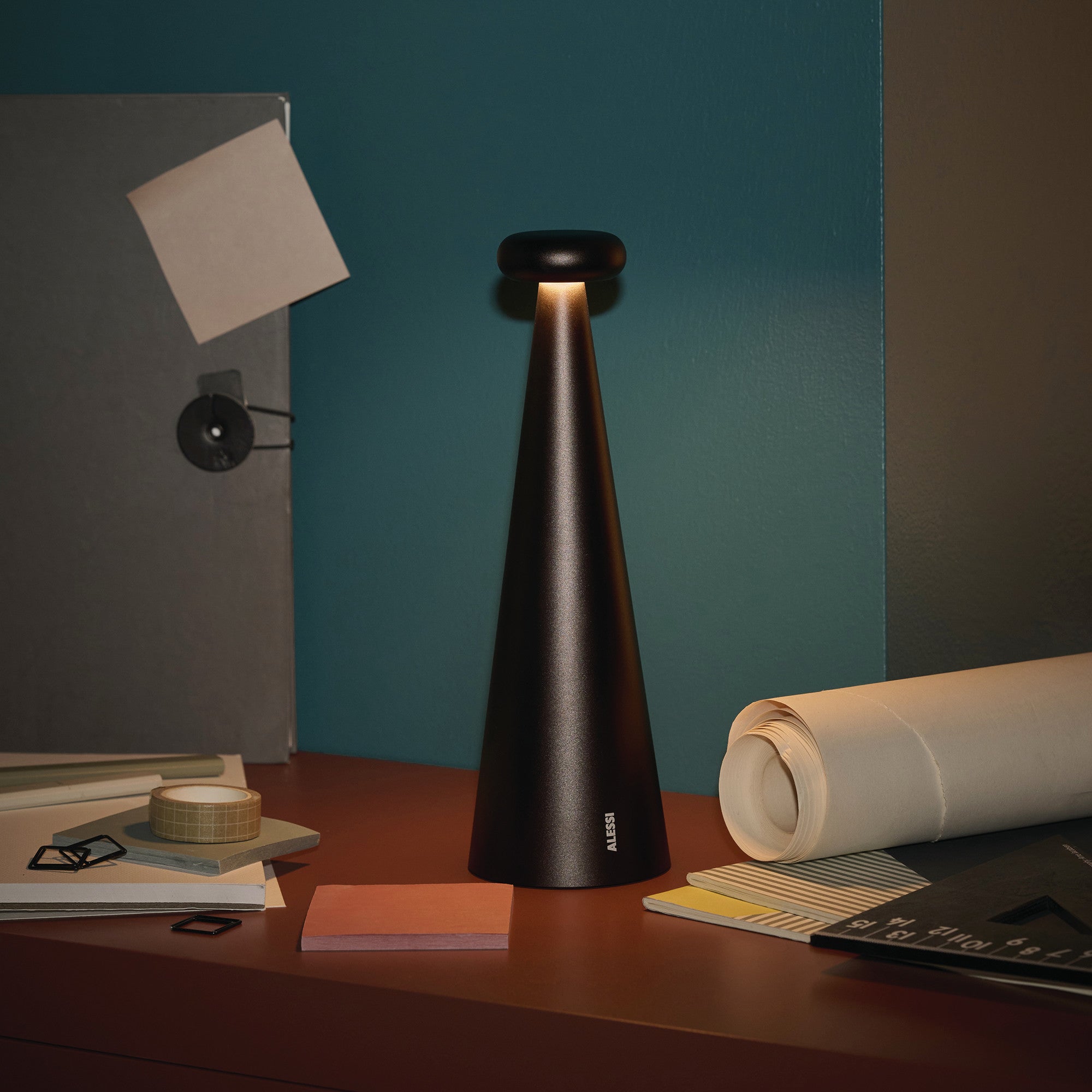 Prenosná LED lampa BEDIN hnedá