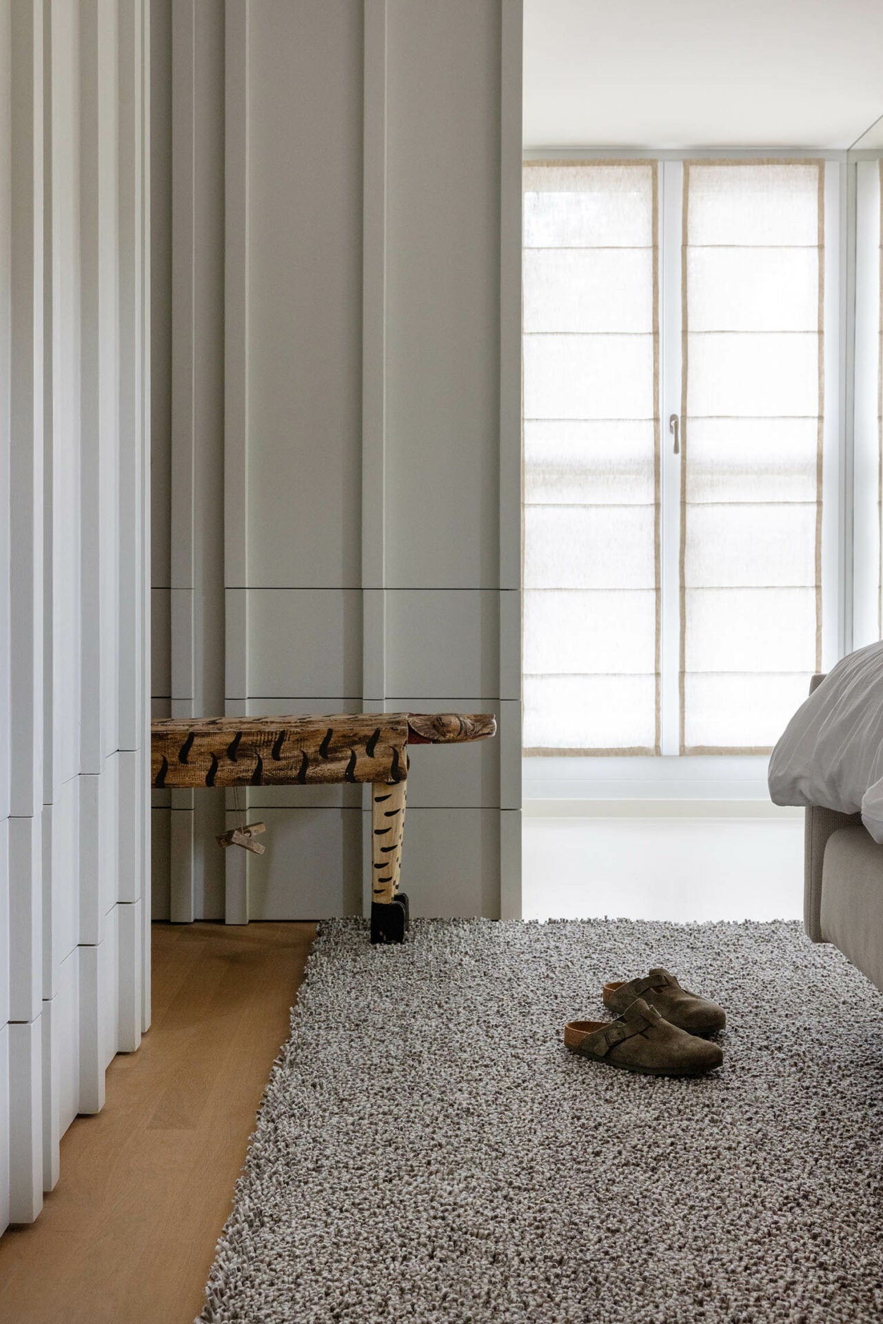 Koberec ORIGIN HIGH tmavosivý s dlhým vlasom