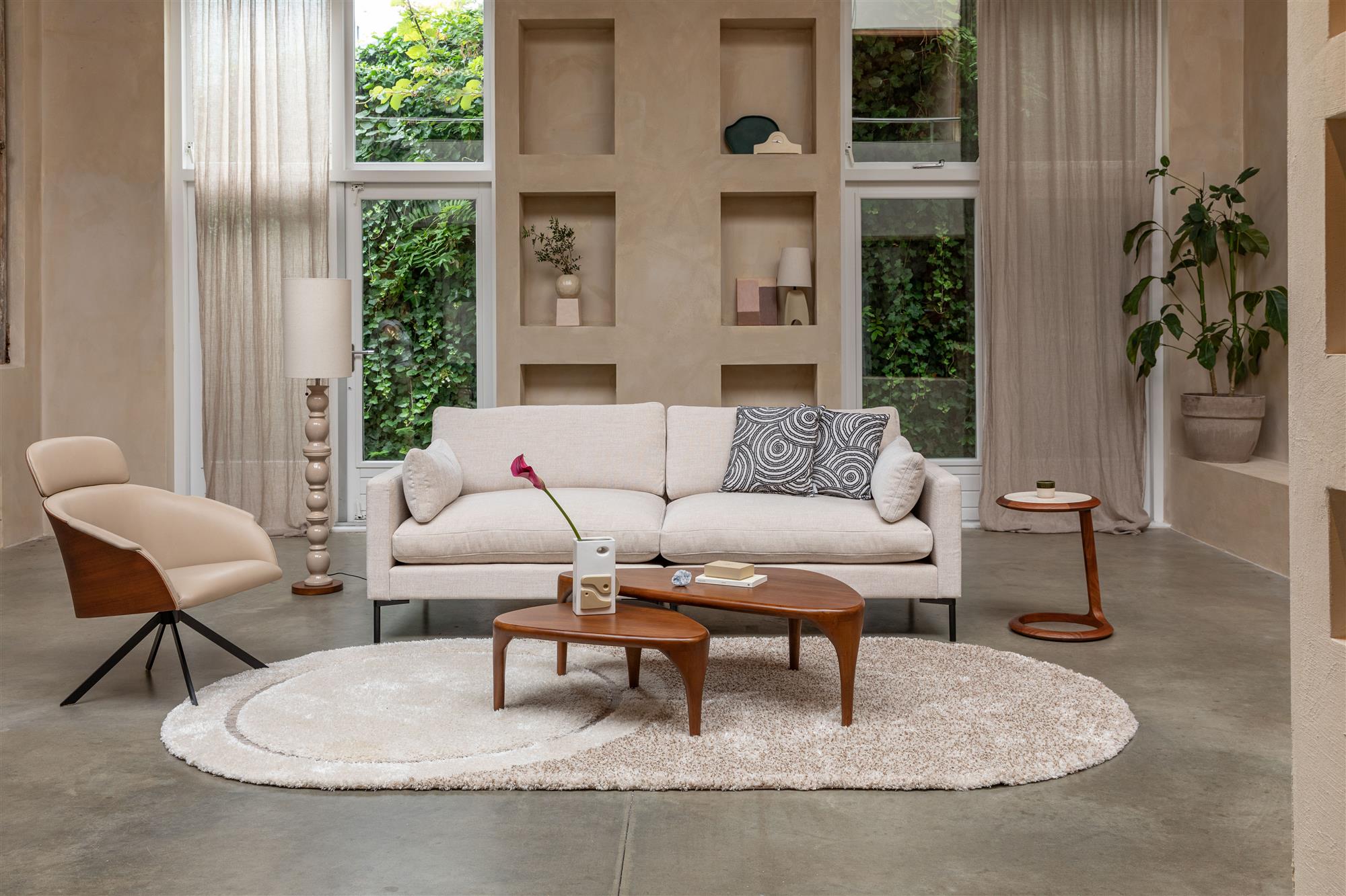 Fotel FRIE béžová ekokoža s čiernym podstavcom