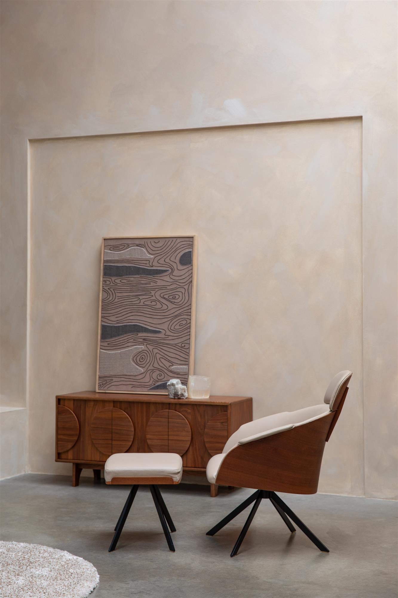 Podnožník FRIE béžová ekokoža s čiernym podstavcom