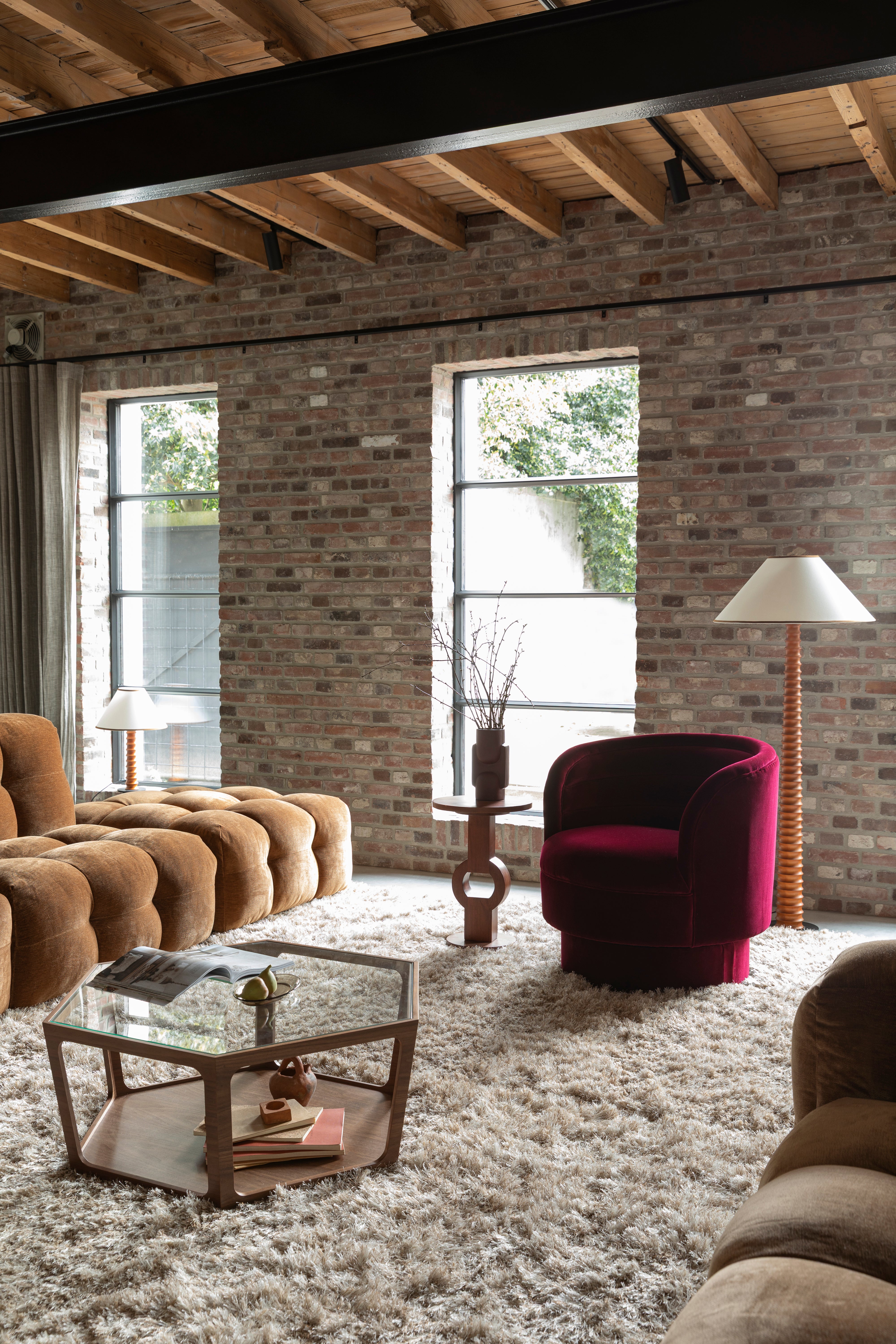 Koberec HAIRY tmavobežový s dlhým vlasom