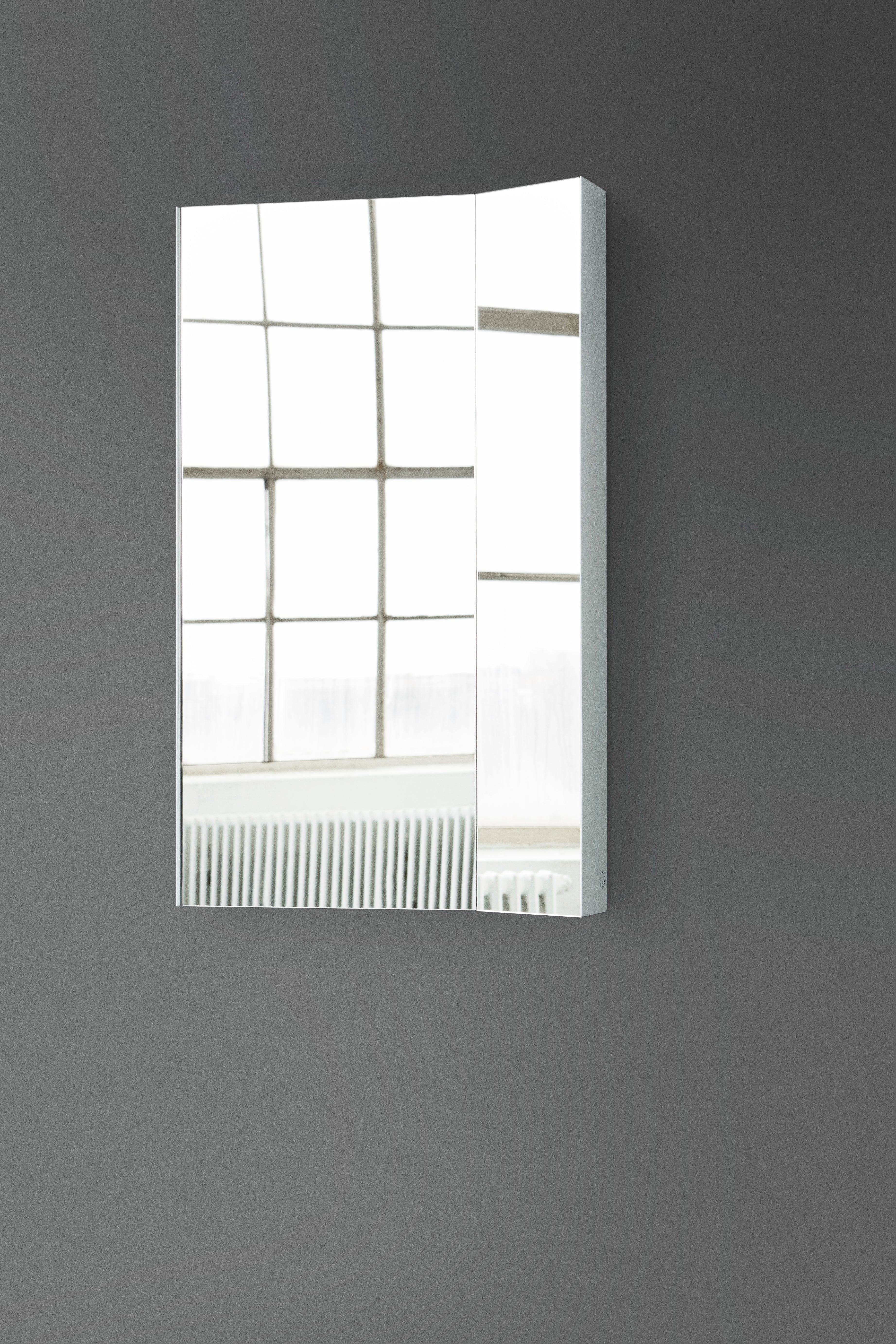MIMESIS Gray Wall Mirror