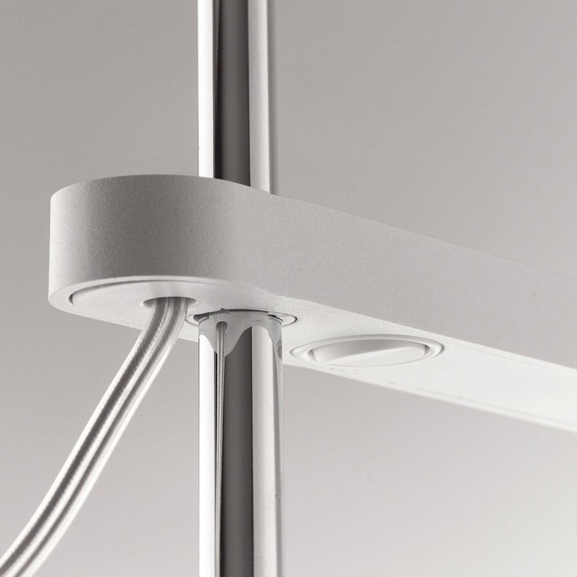 Stolná lampa TALAK biela