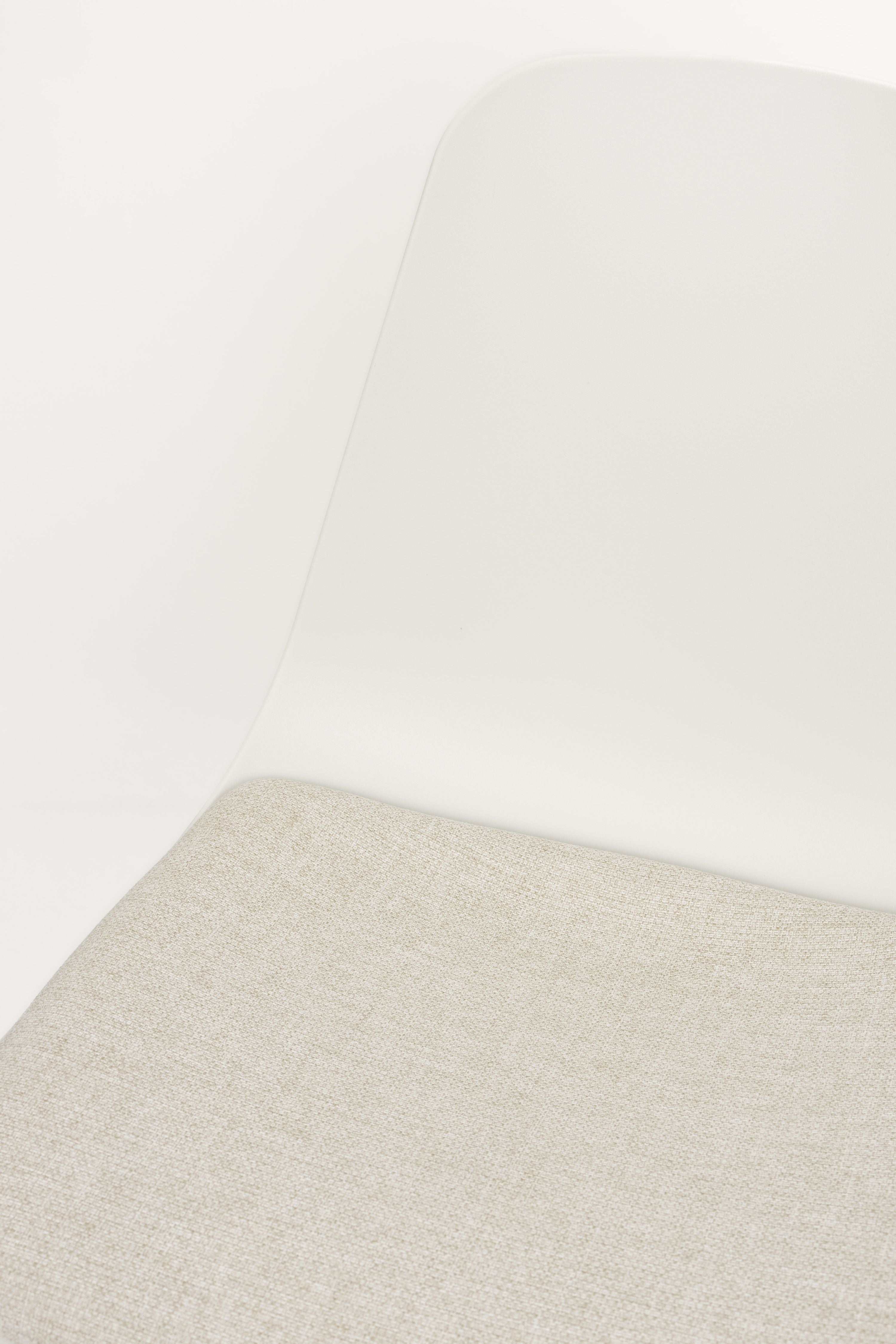 Jeffrey chair broken white