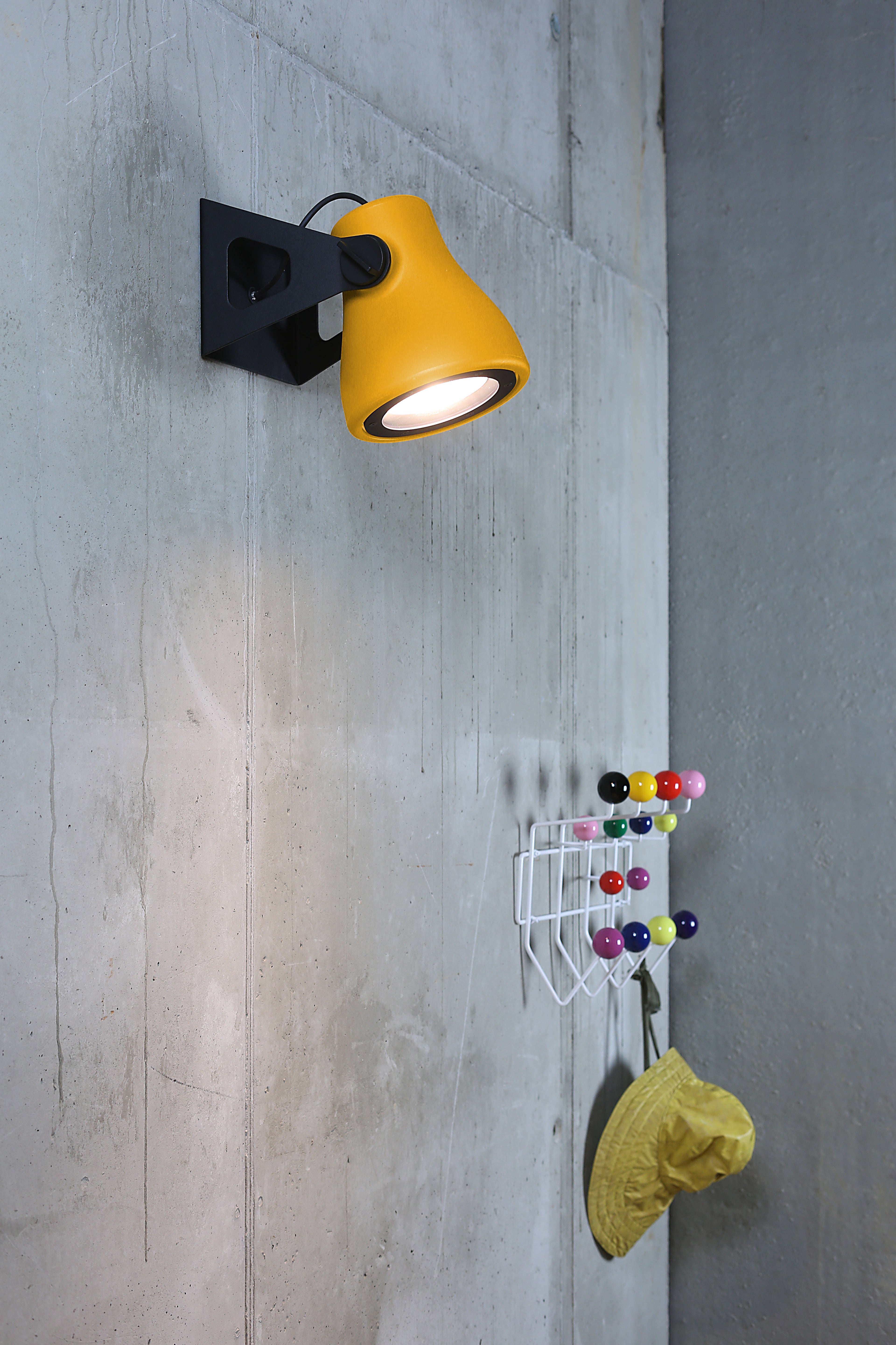 Lampa ścienna zewnętrzna FROG pomarańczowy