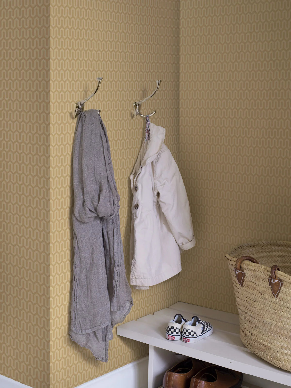 Papierová flizelínová tapeta s geometrickým vzorom YPSILON žltá