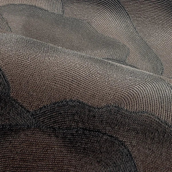 Structural wallpaper imitating fabric with an abstract wave pattern ONDULA ébène