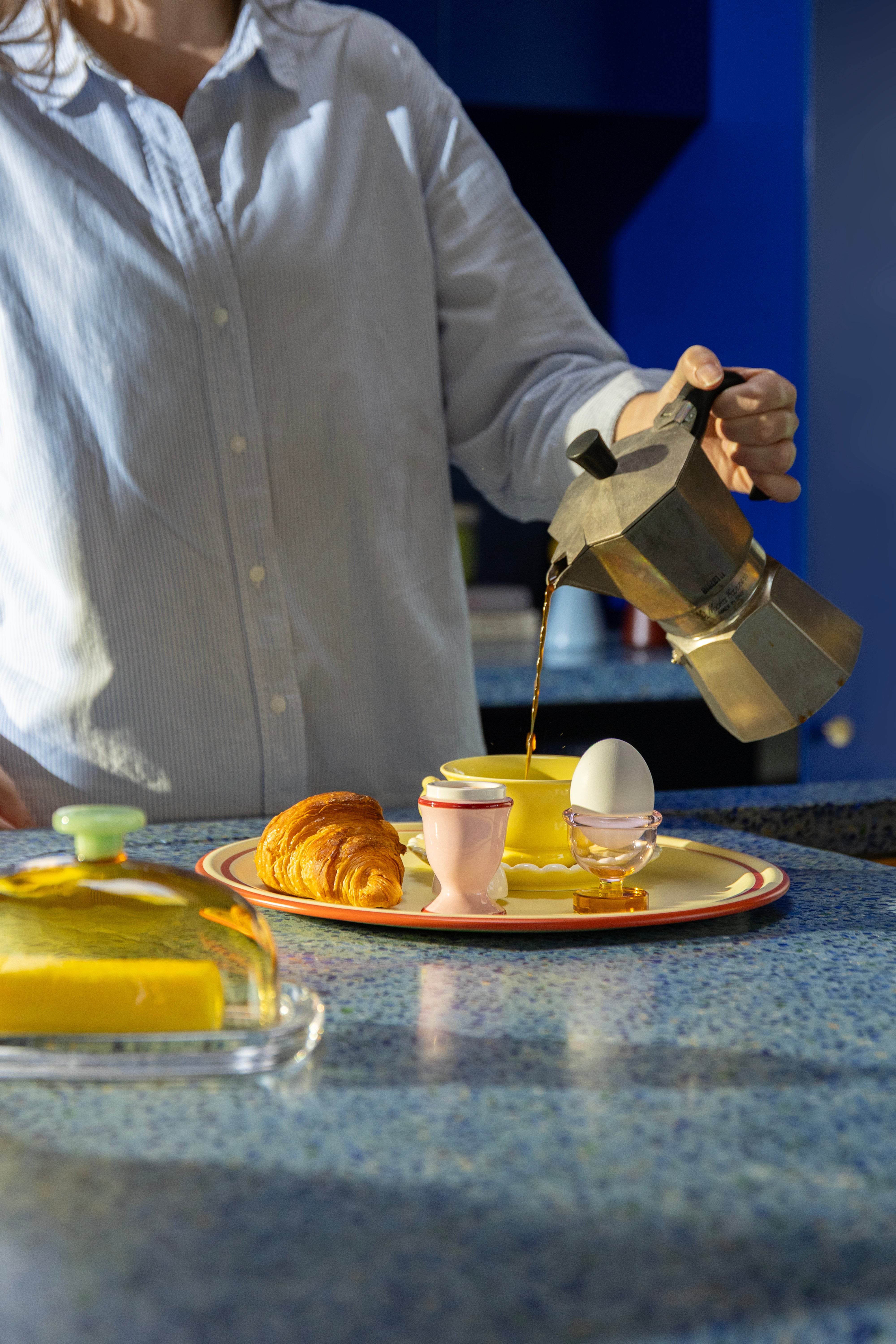 Soľnička a korenička EGG ružová s červenou a bielou