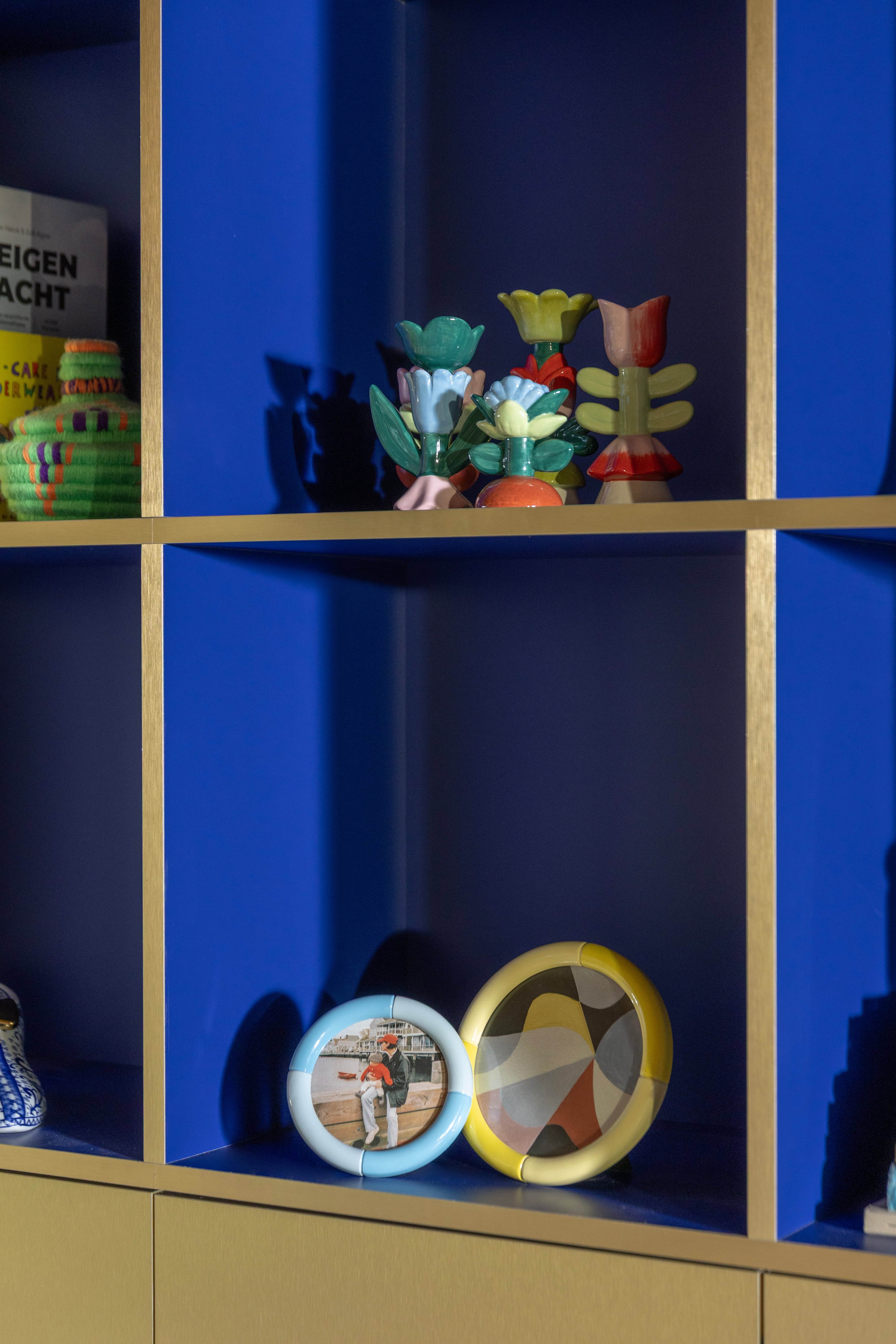 Svietnik BLUME zelený s modrou a červenou