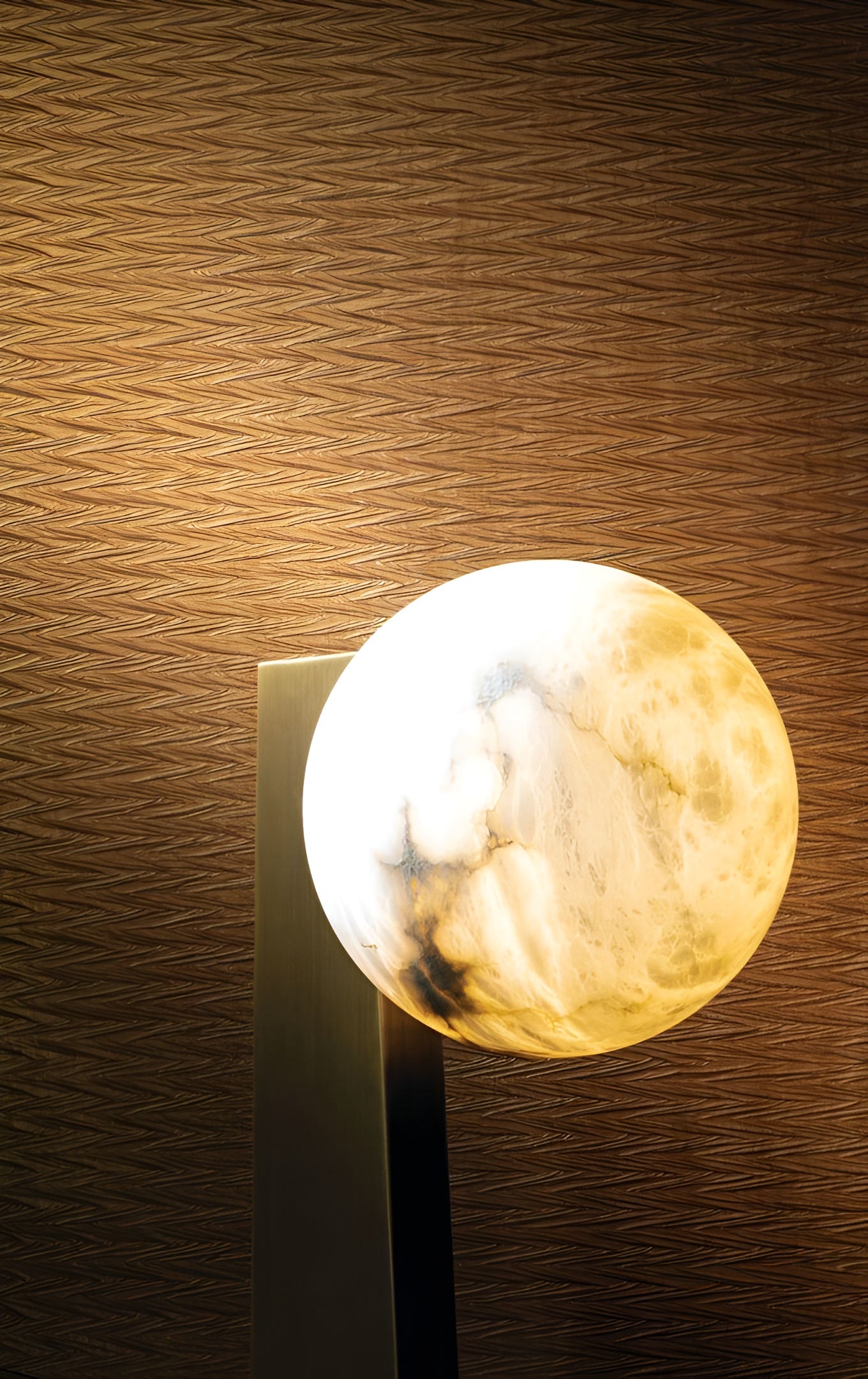 Textile wallpaper with a metallic geometric pattern THÉIA ivory