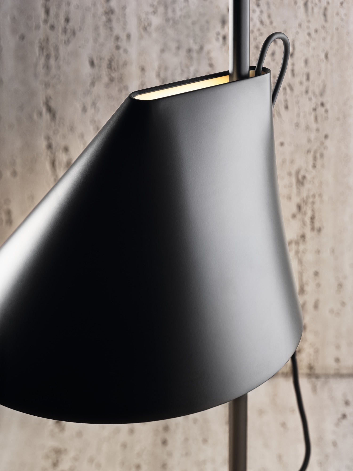 Stolná lampa YUH čierna