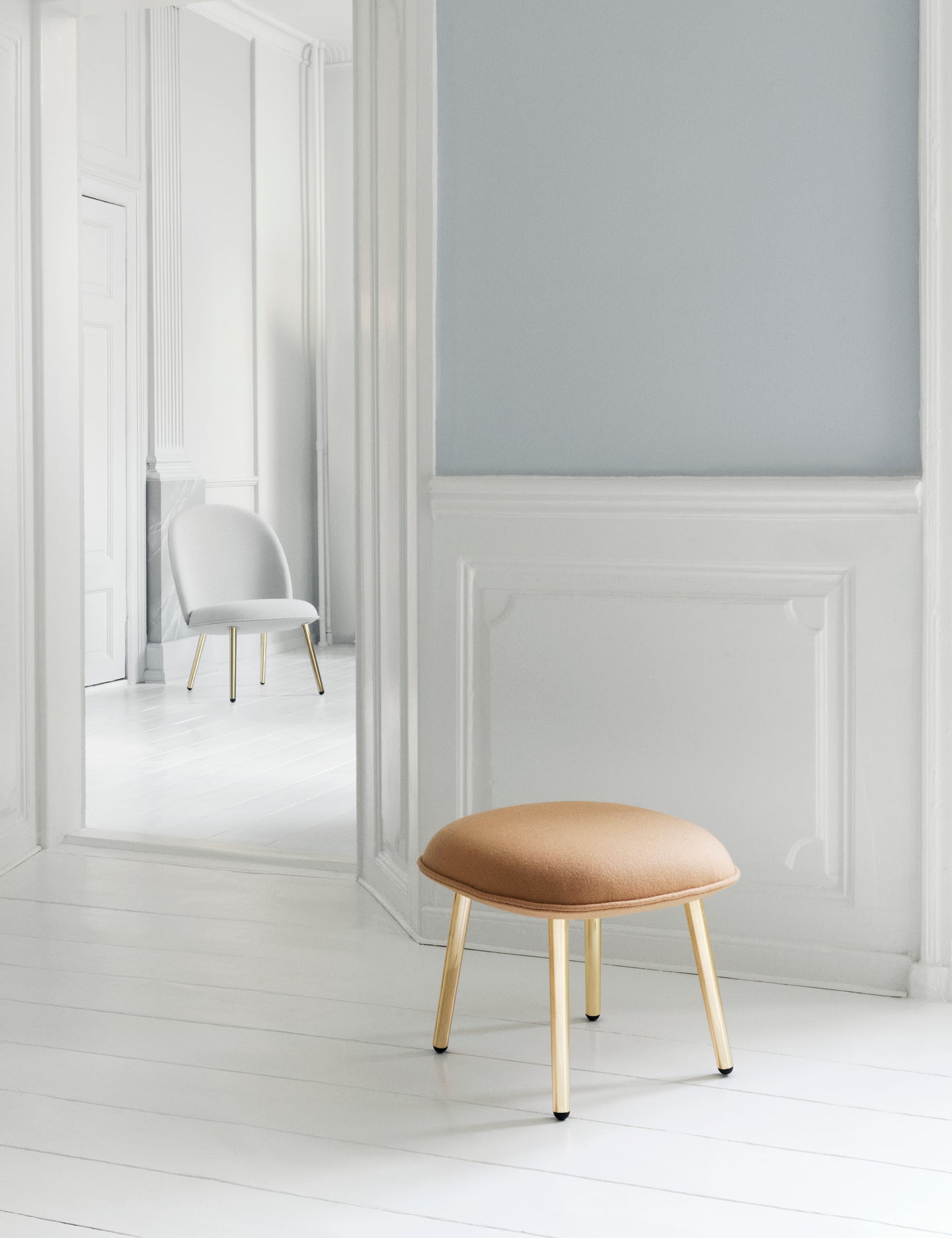 Fotel ACE čierna kovová základňa