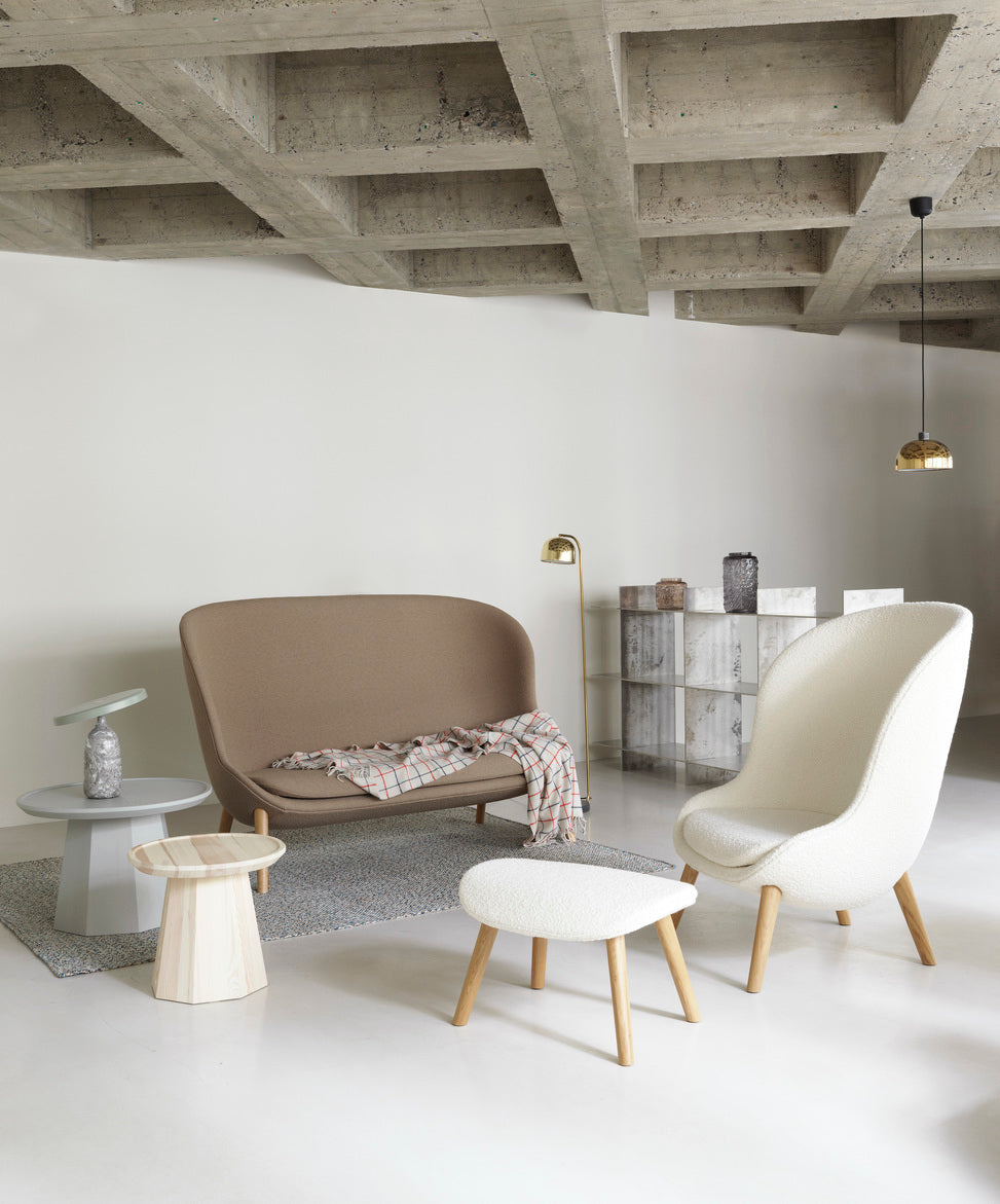 Fotel HYG HIGH s dubovou základňou