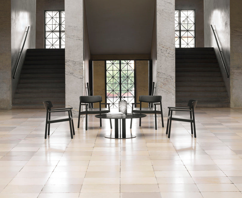 Kulatý konferenčný stolík SCALA pieskový mramorový vrch s čiernym podstavcom