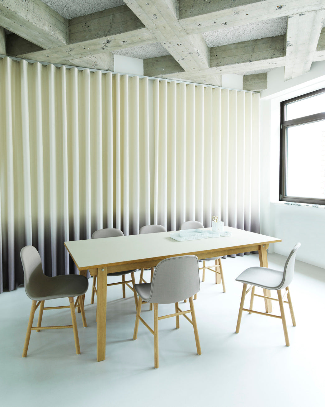 Slice Linoeum bar bar oak veneer