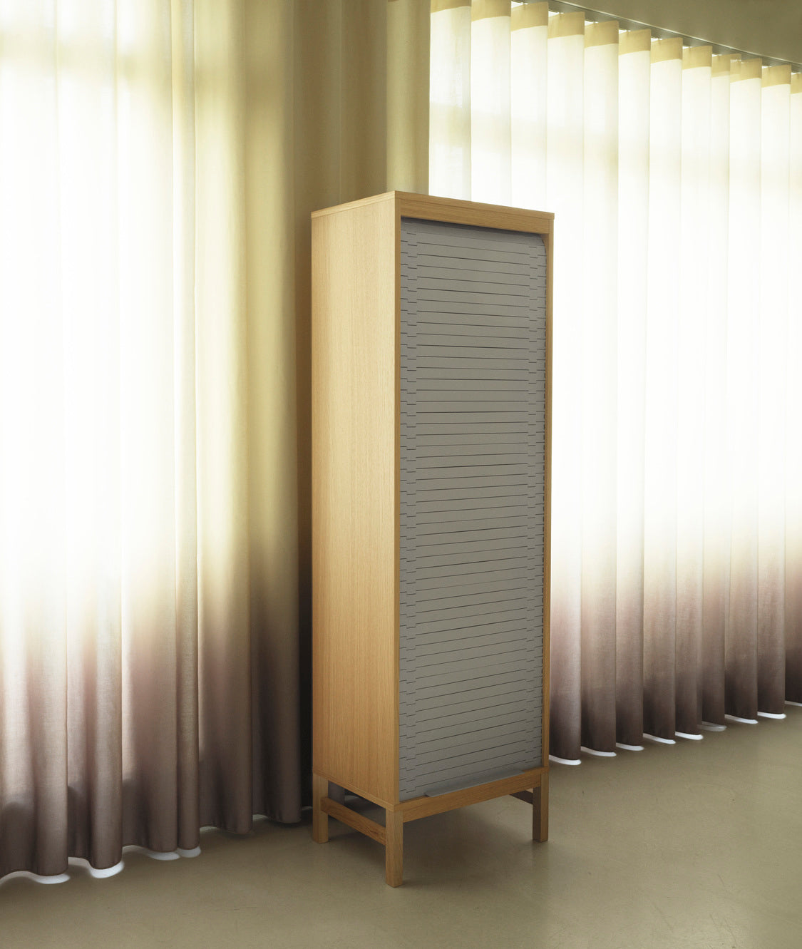 Skriňa JALOUSI tmavomodrá