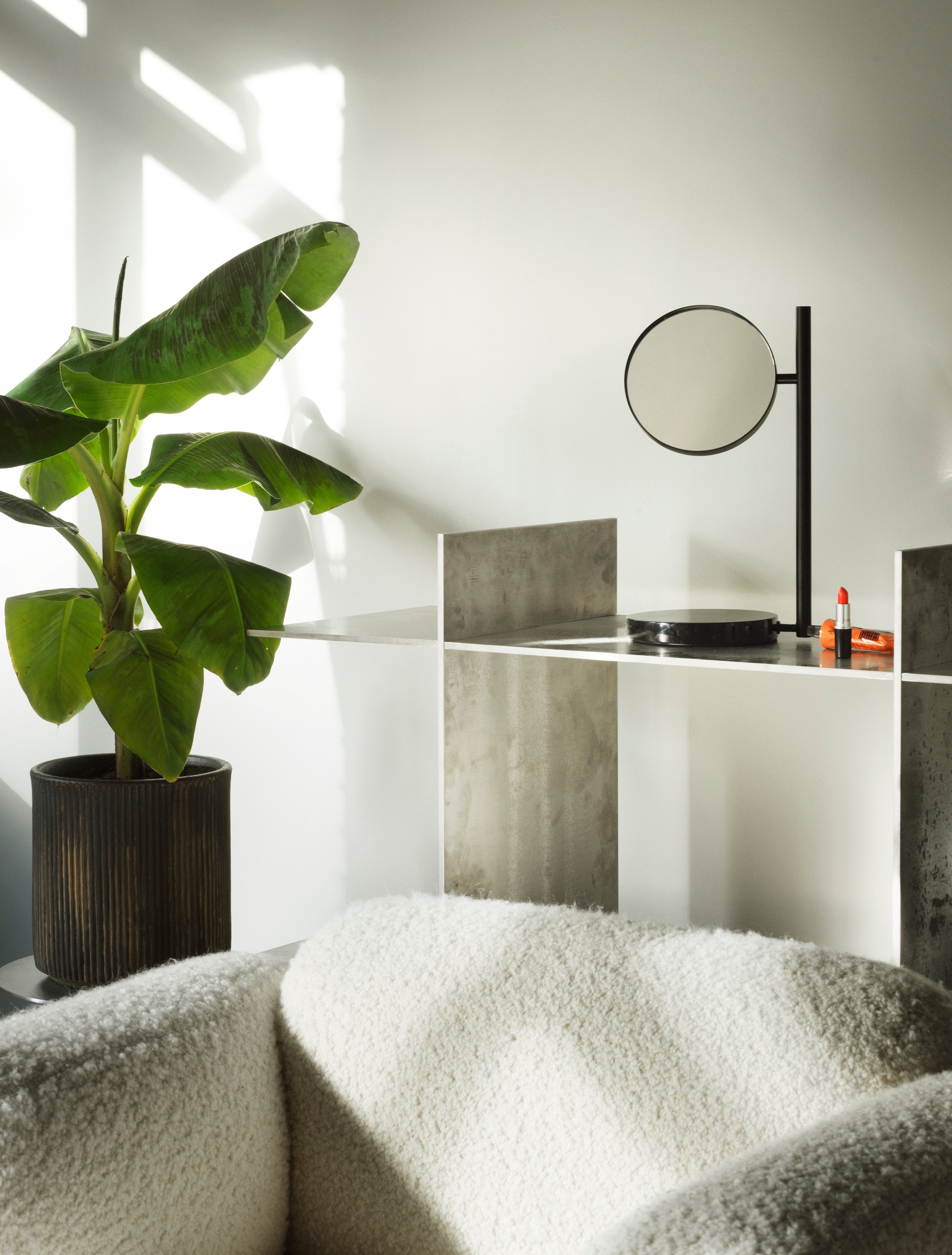 Stojaca lampa POSE čierny mramor