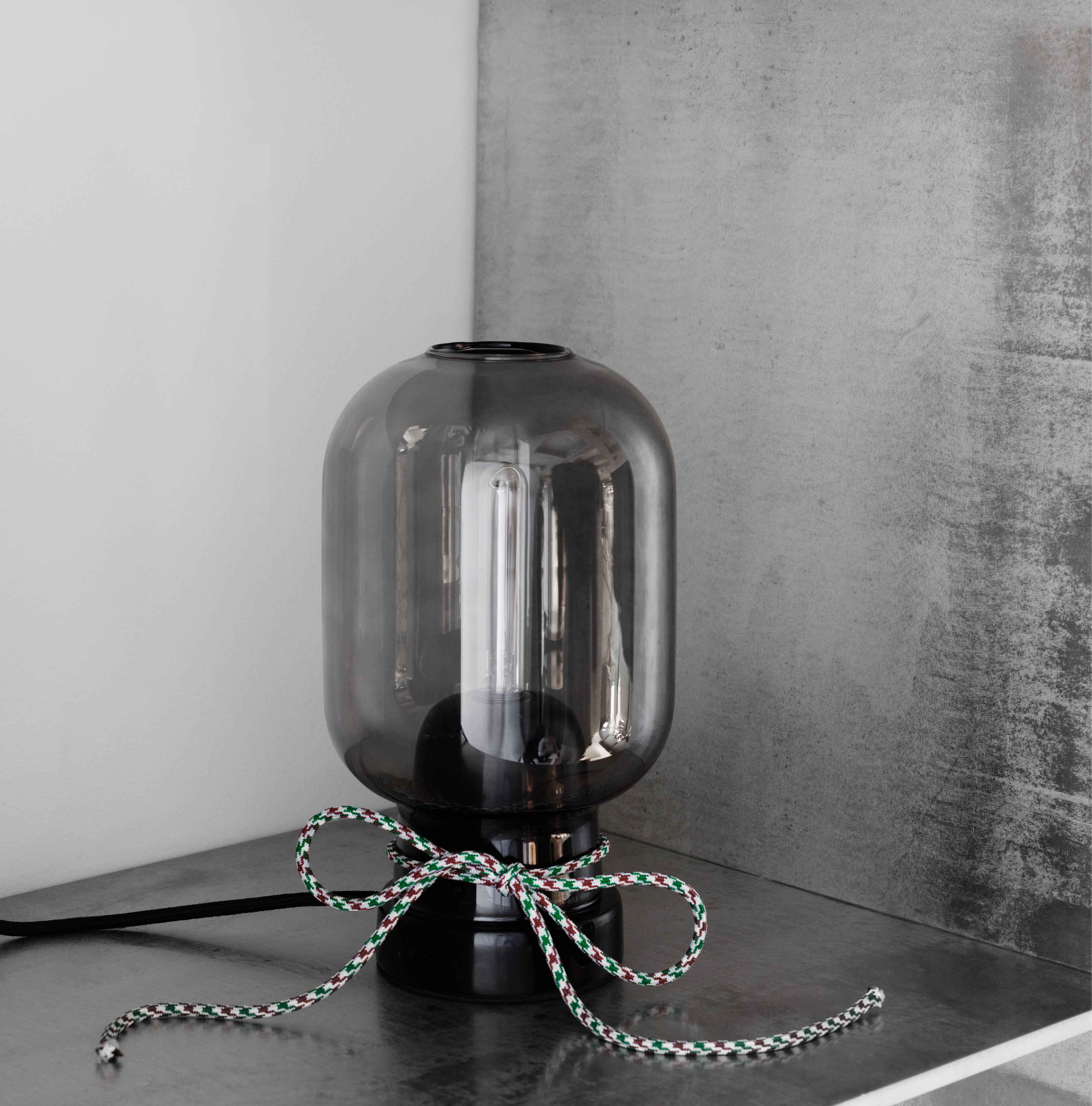 Stolná lampa AMP dymové sklo s čiernym mramorom