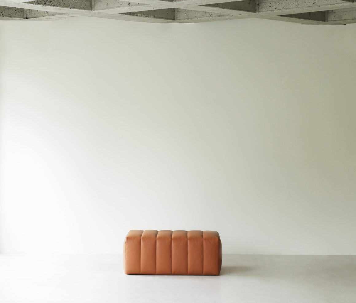 Puf SCENE čalúnený