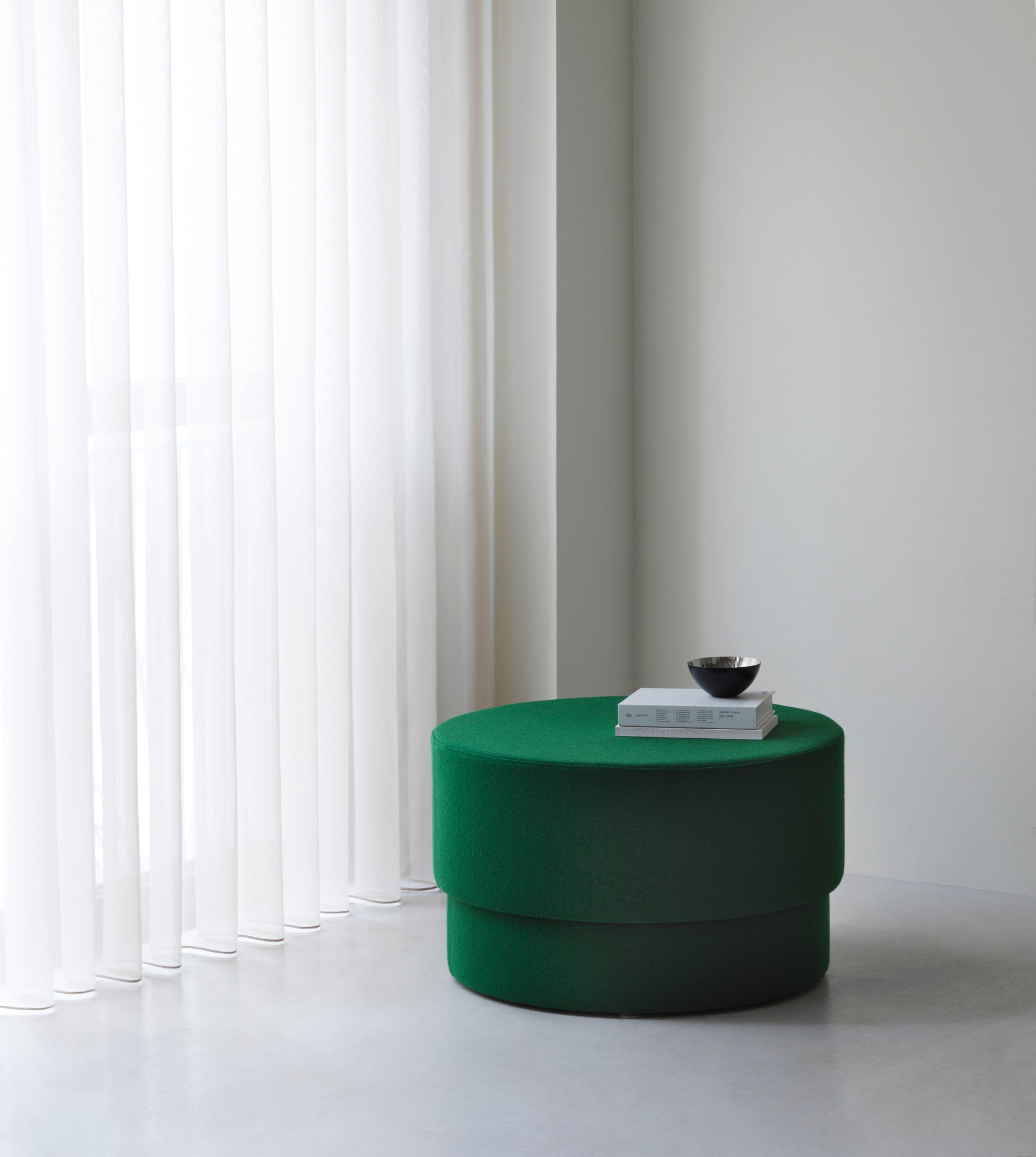 Upholstered pouf