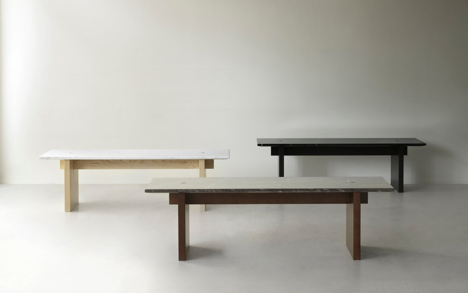 Kávový stolík SOLID čierny