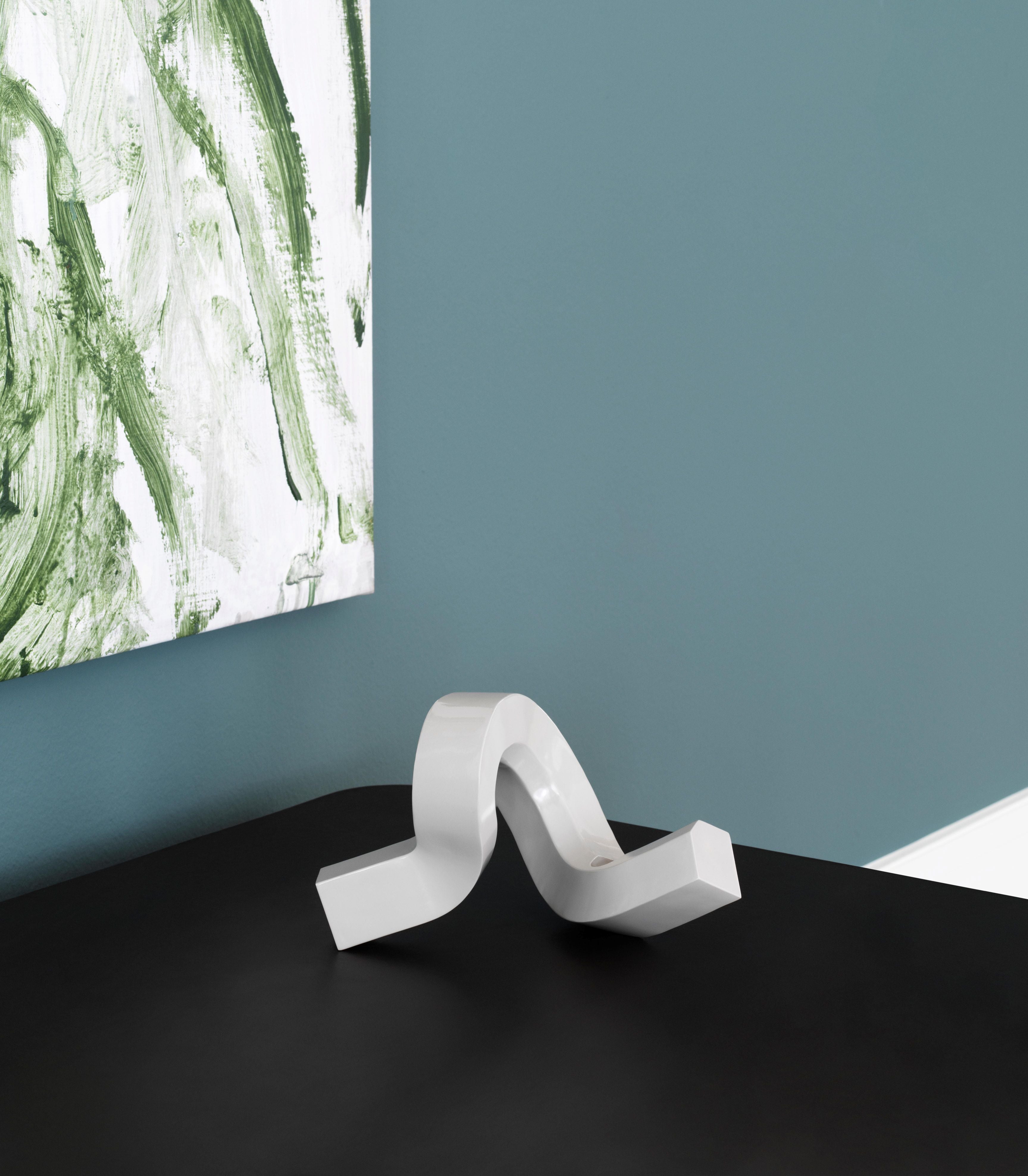 CROOKED ONE Candle Holder Warm Gray