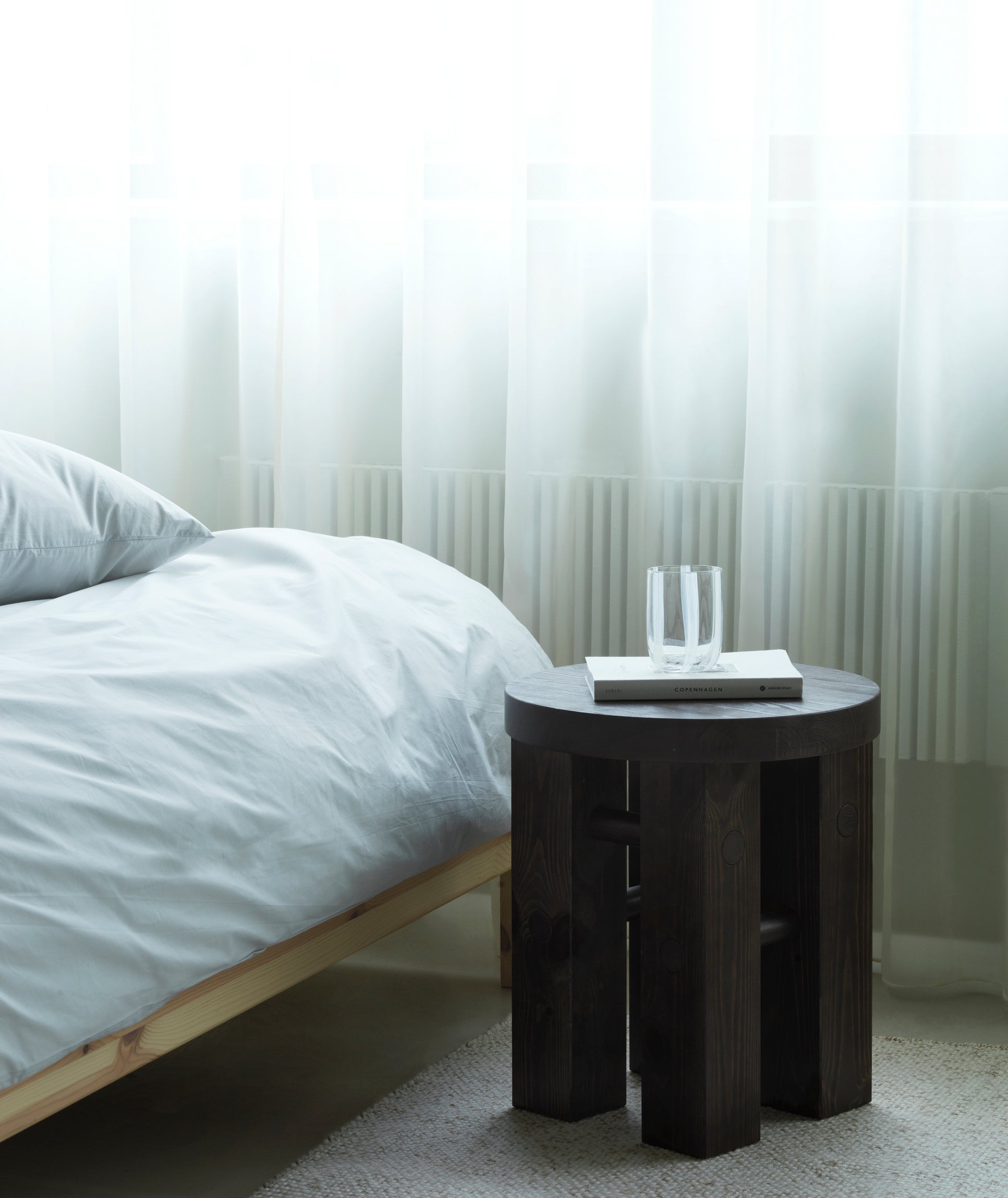 Fyr dark brown stool