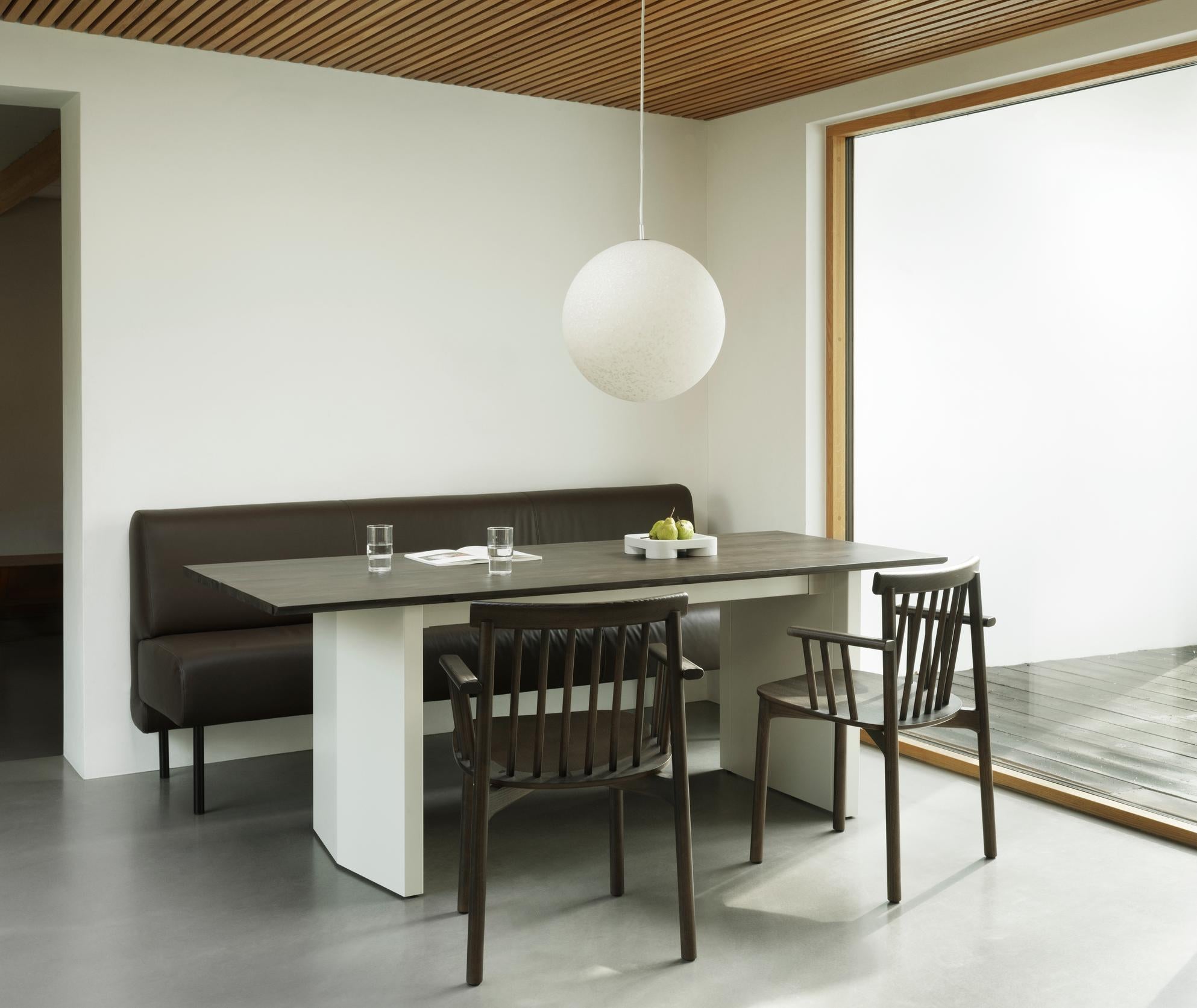 Chair with armrests Pind brown ash veneer