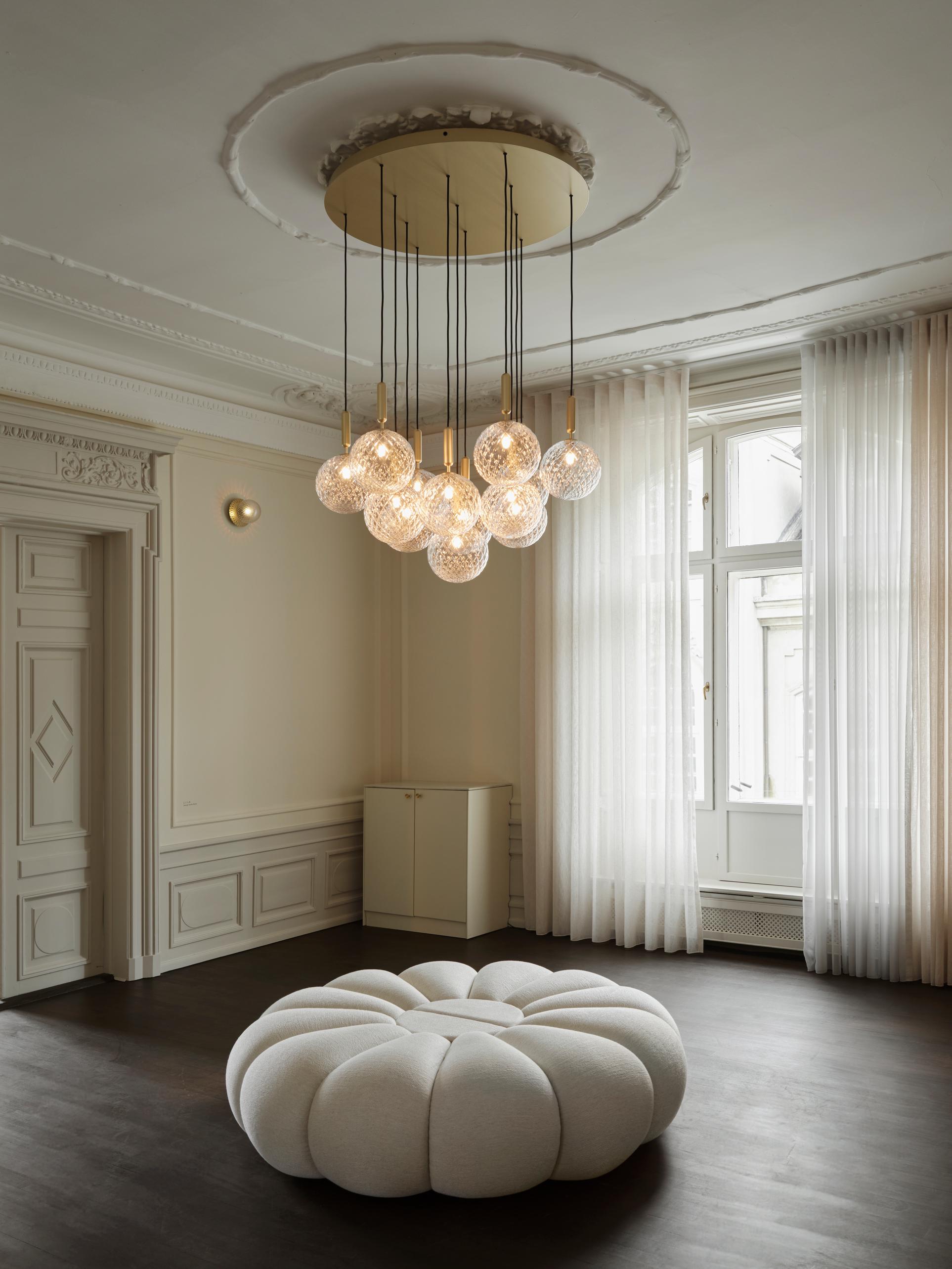 Závesná lampa MIIRA 13 mosadzná s priehľadným sklom