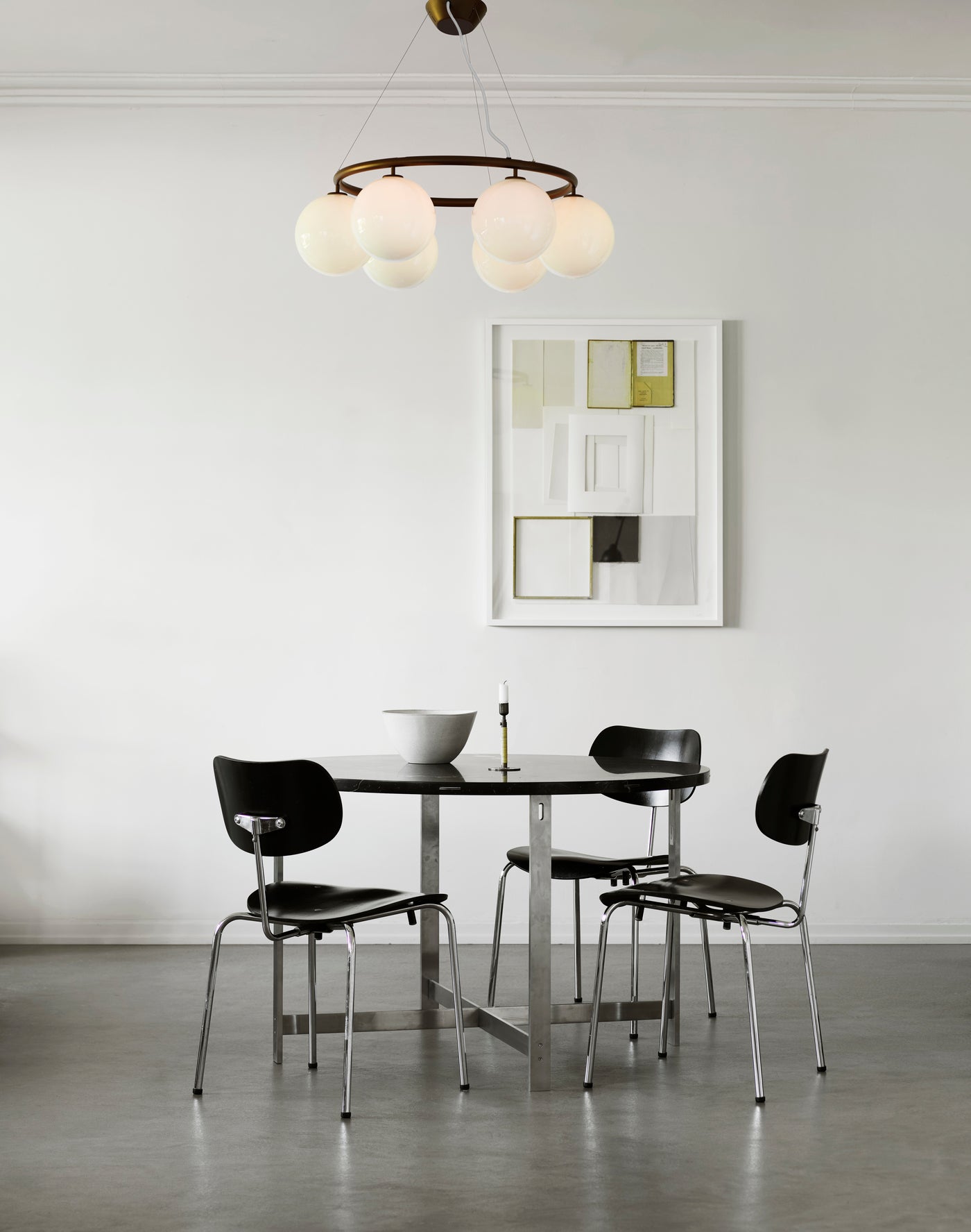 Závesná lampa MIIRA 6 CIRCULAR tmavohnedá s opálovým sklom