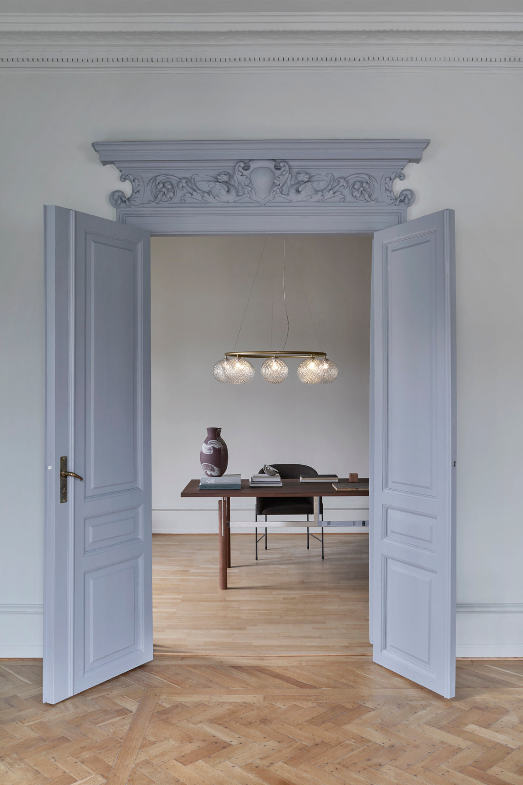 Závesná lampa MIIRA 8 CIRCULAR mosadzná s priehľadným sklom