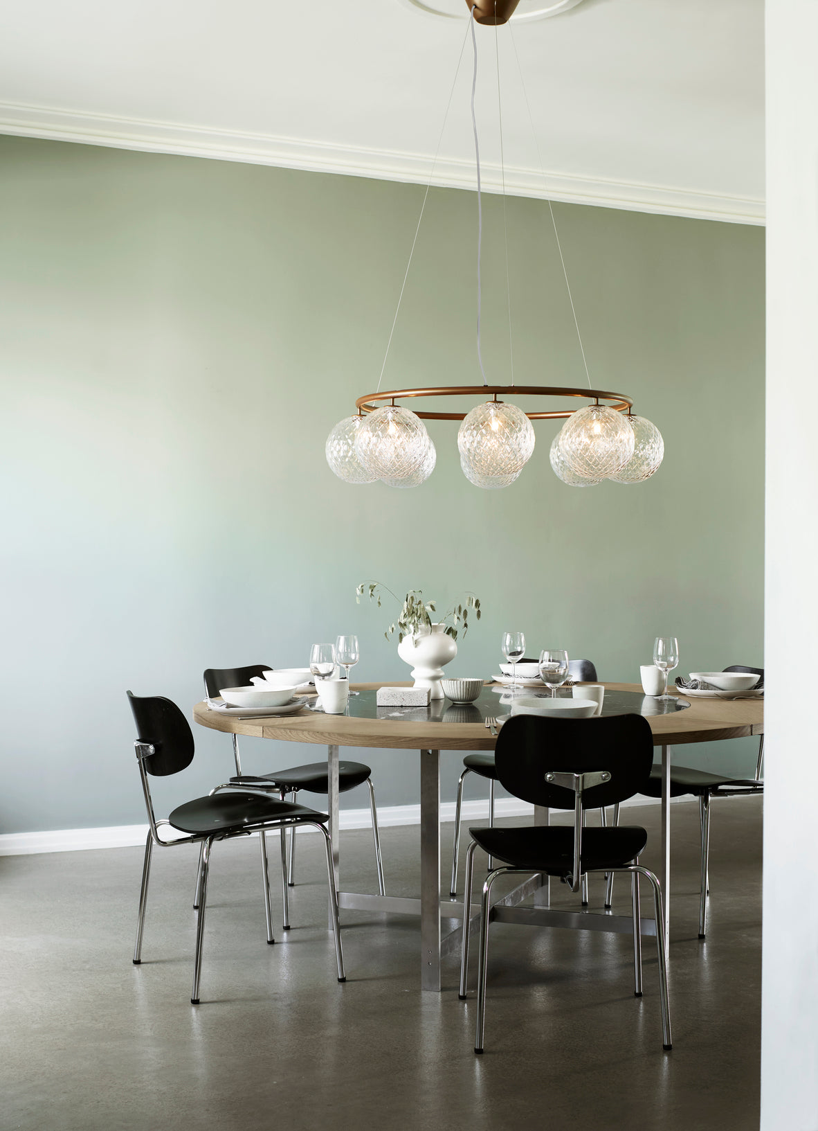 Závesná lampa MIIRA 8 CIRCULAR tmavohnedá s priehľadným sklom
