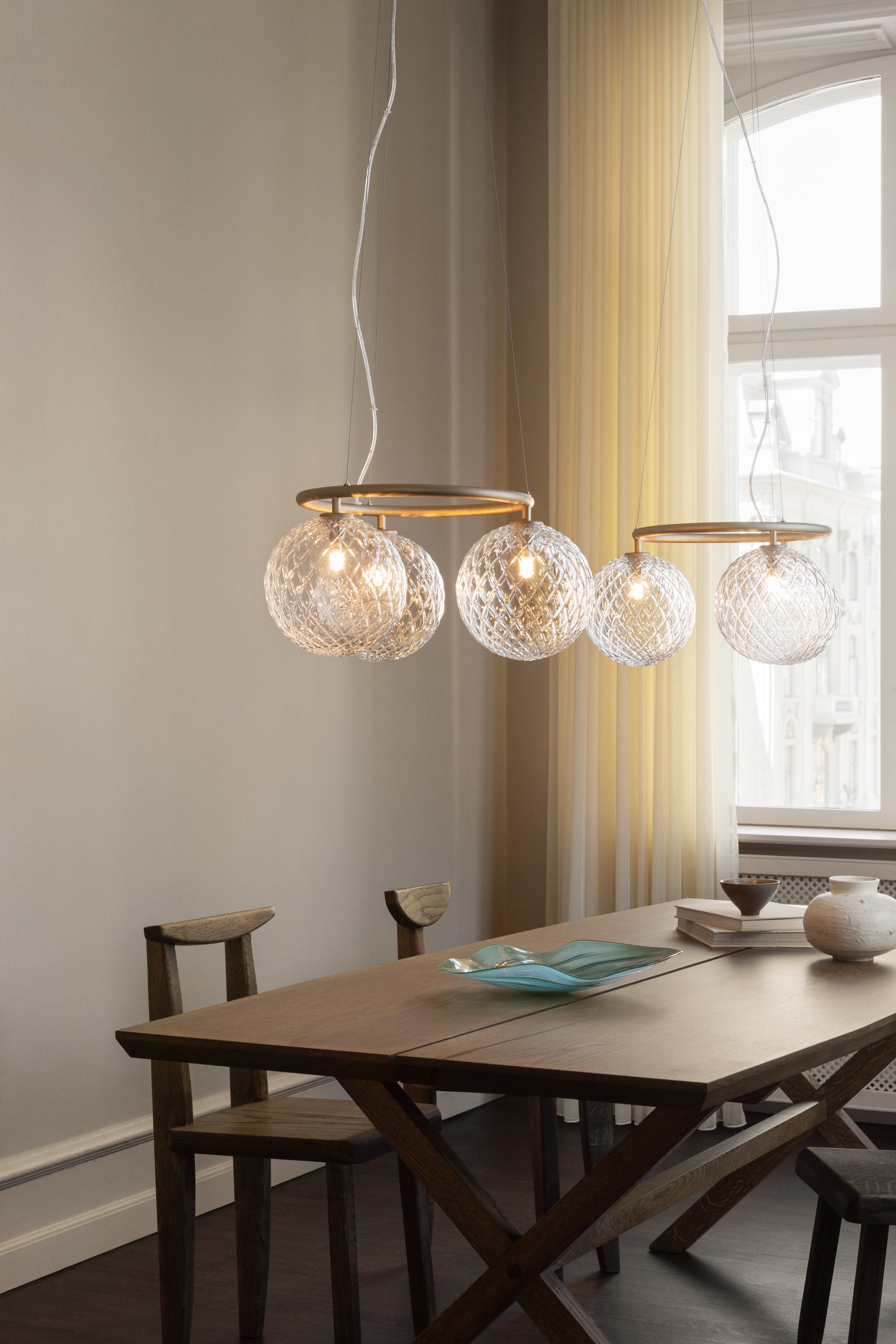 Závesná lampa MIIRA 3 CIRCULAR mosadzná s priehľadným sklom