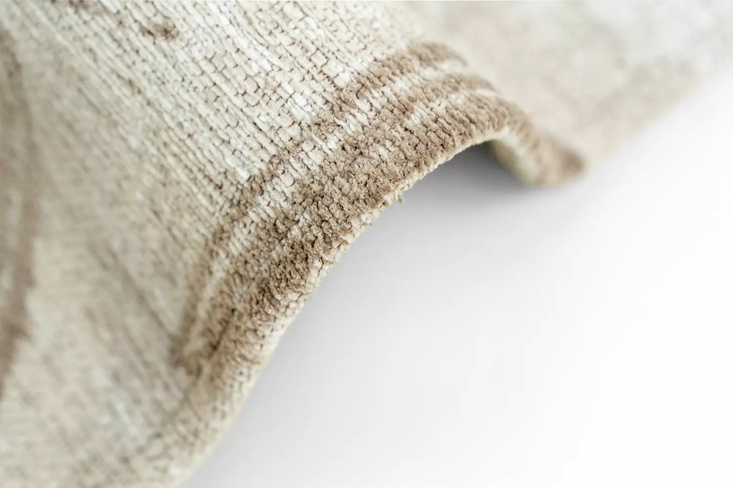 KANJI Beige Carpet with Cream