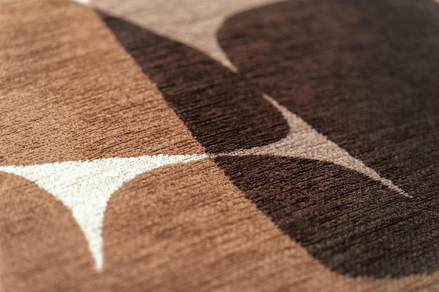 STONES Beige Rug with Brown and Coffee