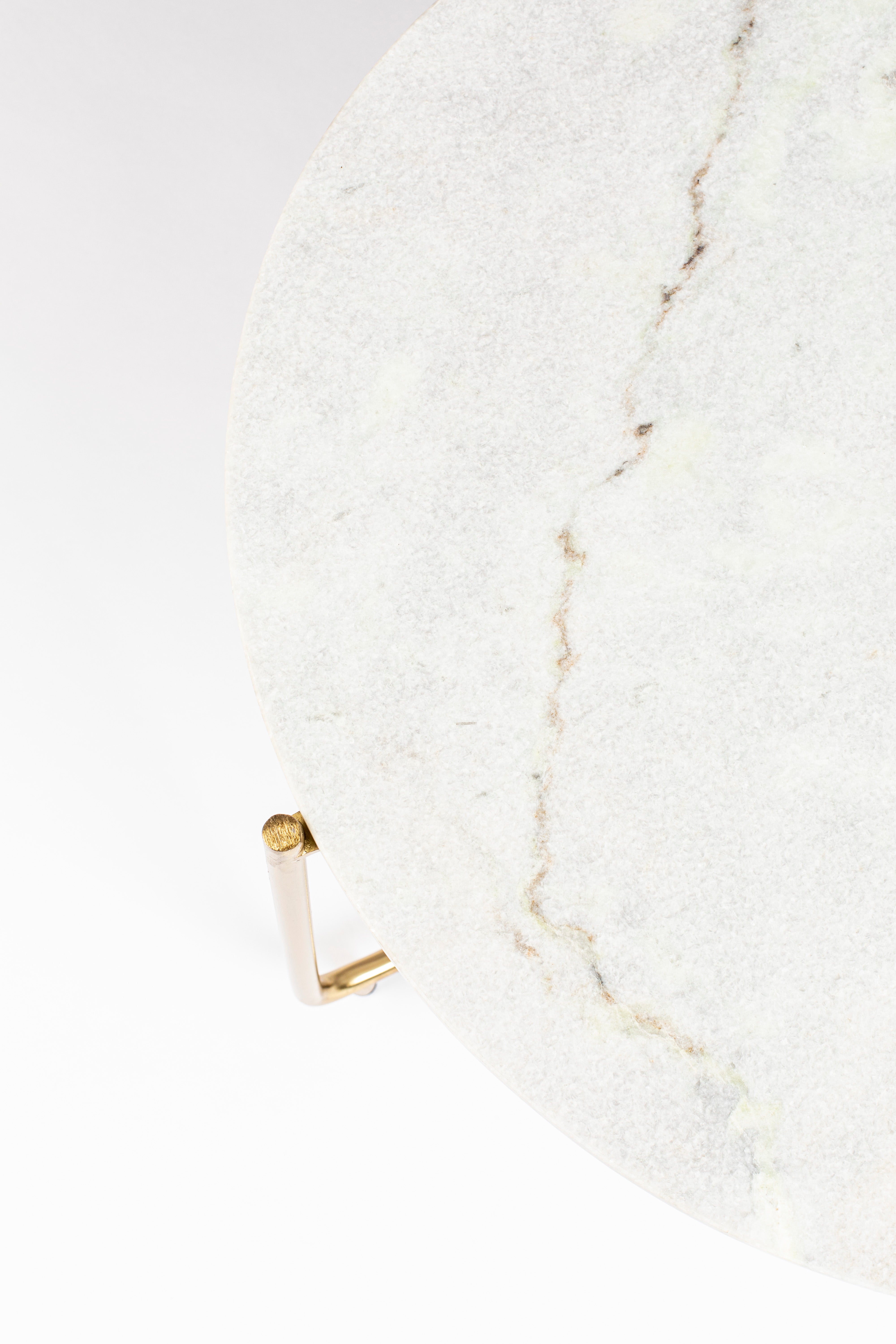 Kávový stolík TIMPA biely mramor so zlatým podstavcom