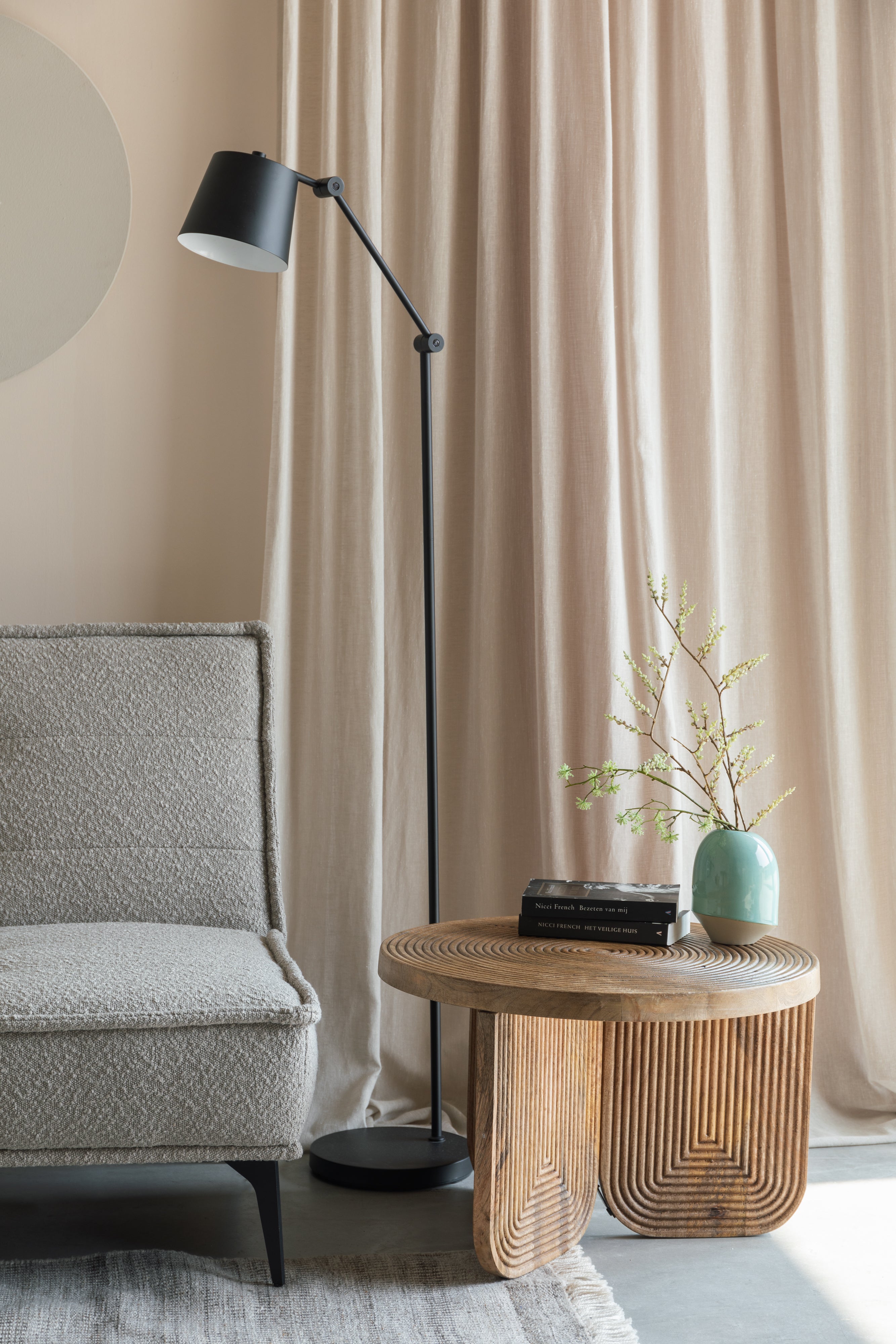 Kávový stolík MAEZE z mangového dreva