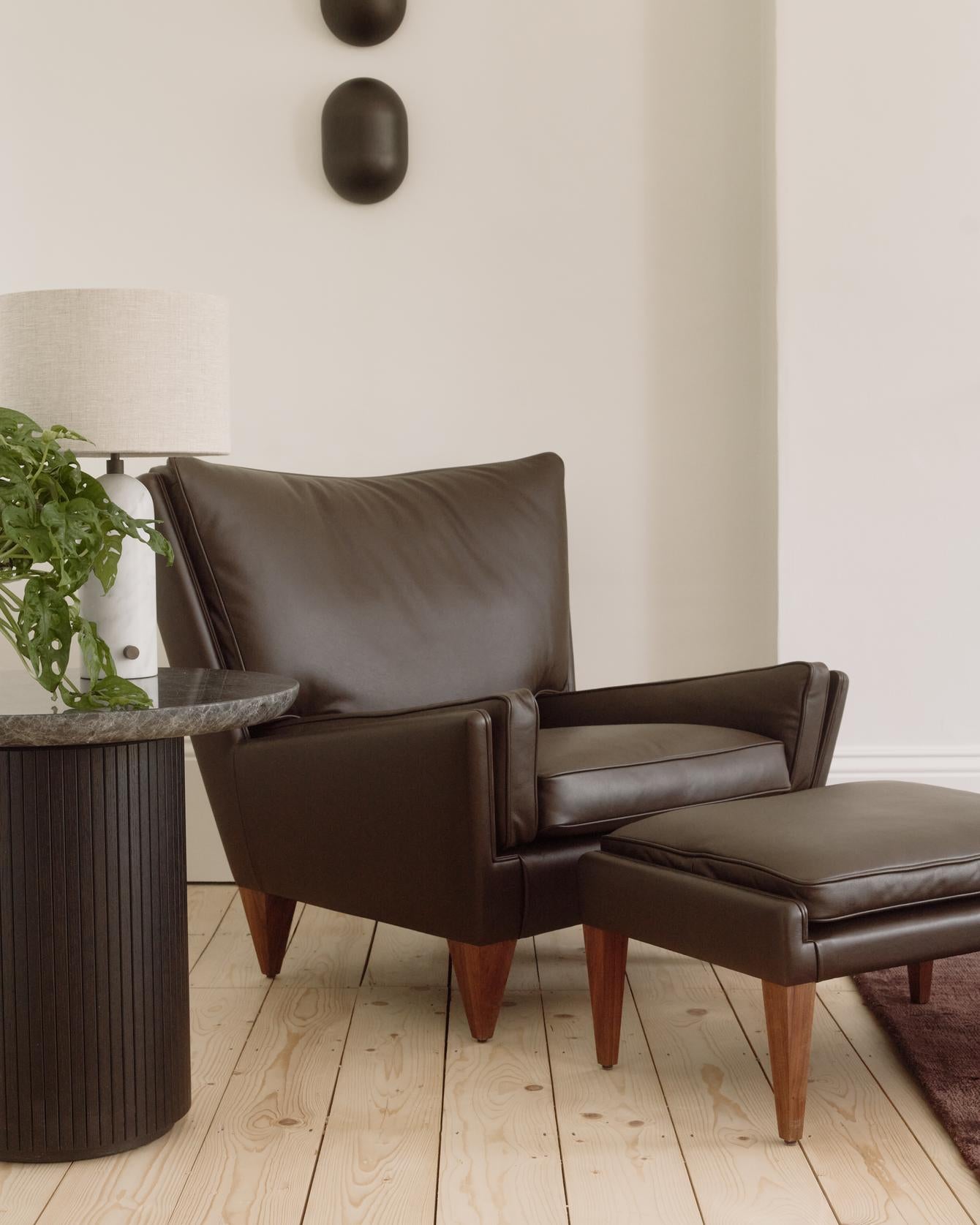 Nástenné svietidlo HOWARD čierne