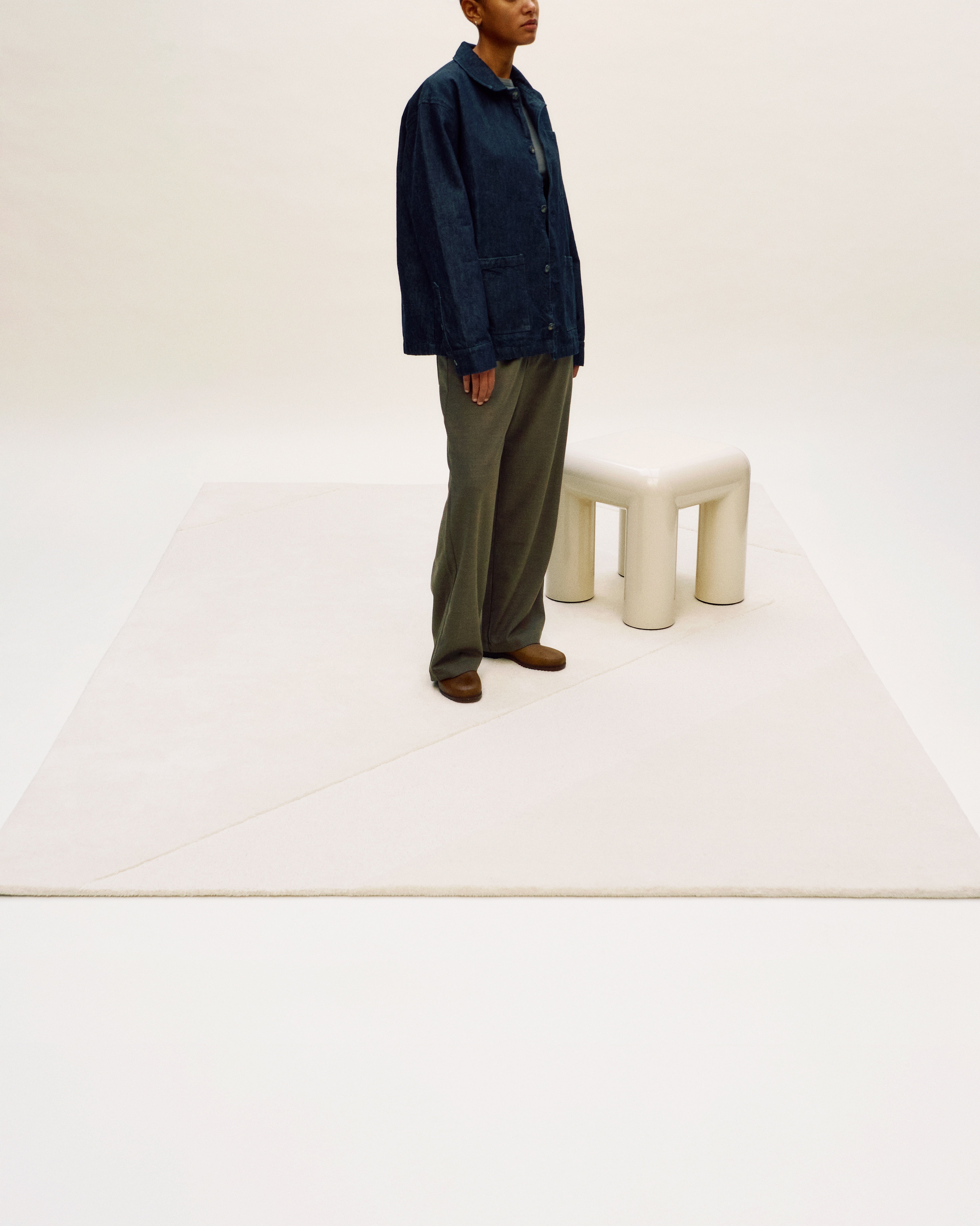 Koberec PATH zlomená biela