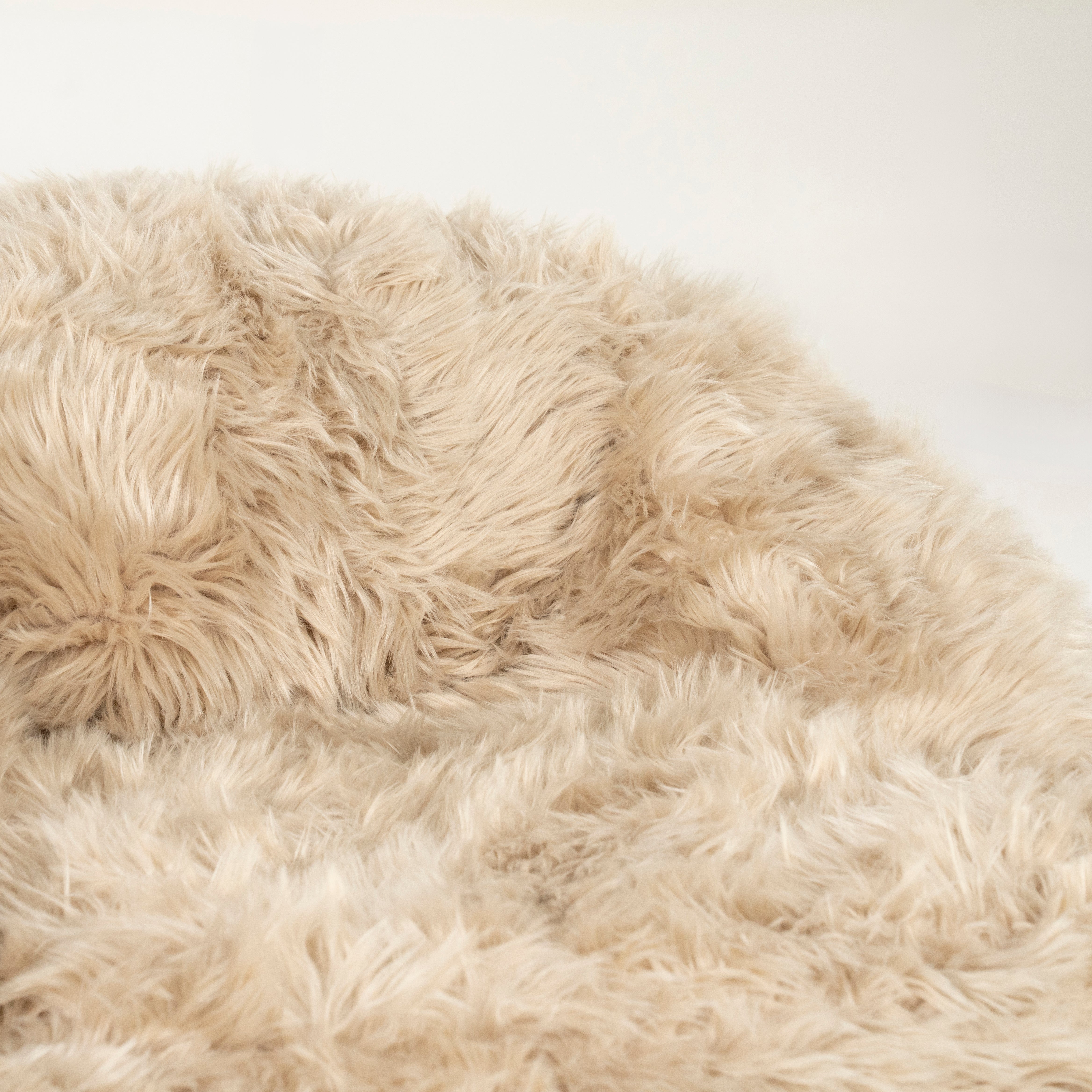 SNUZZLE Armchair Beige