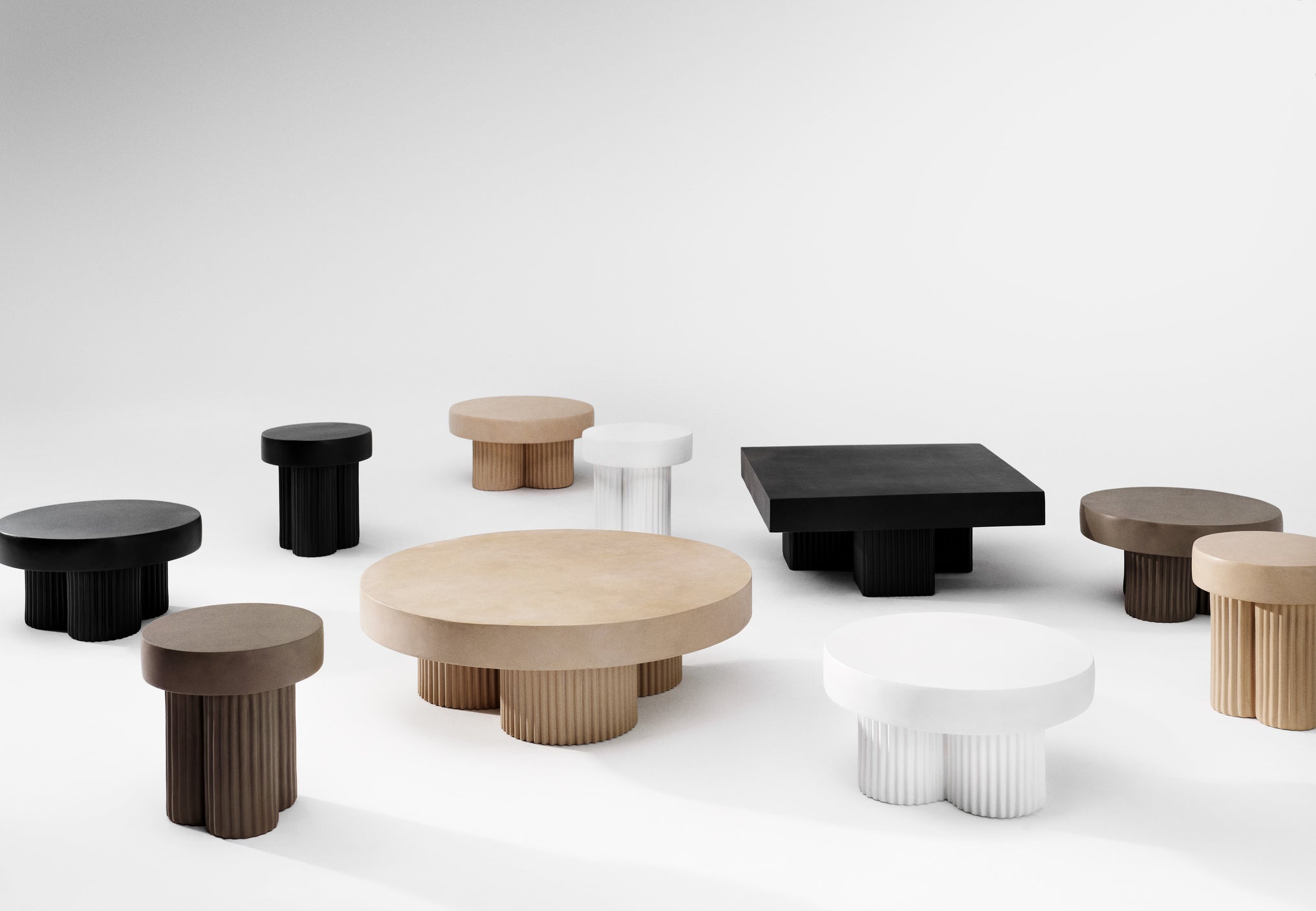 Kávový stolík GEAR béžový betón