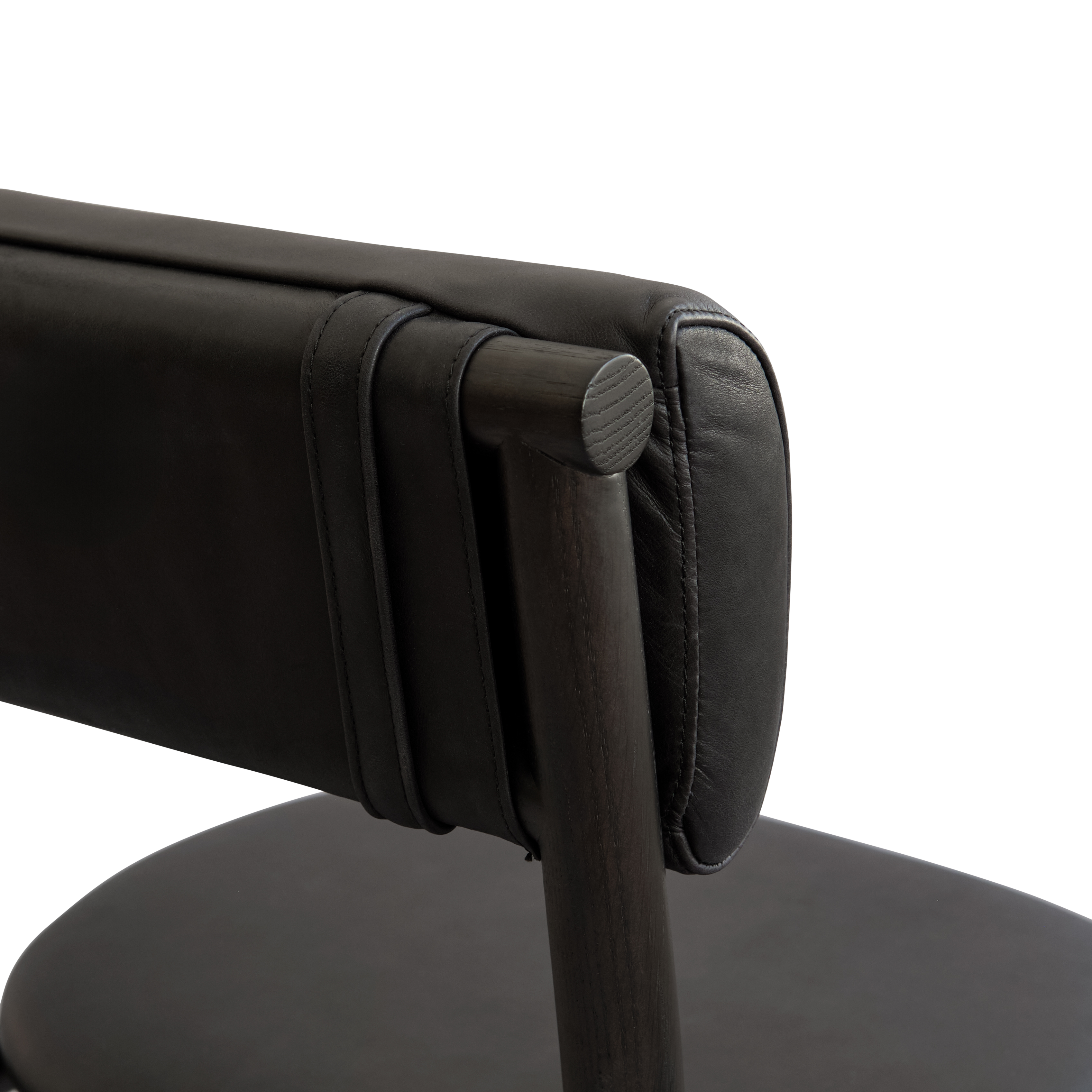 Stolička NAMA čierna koža