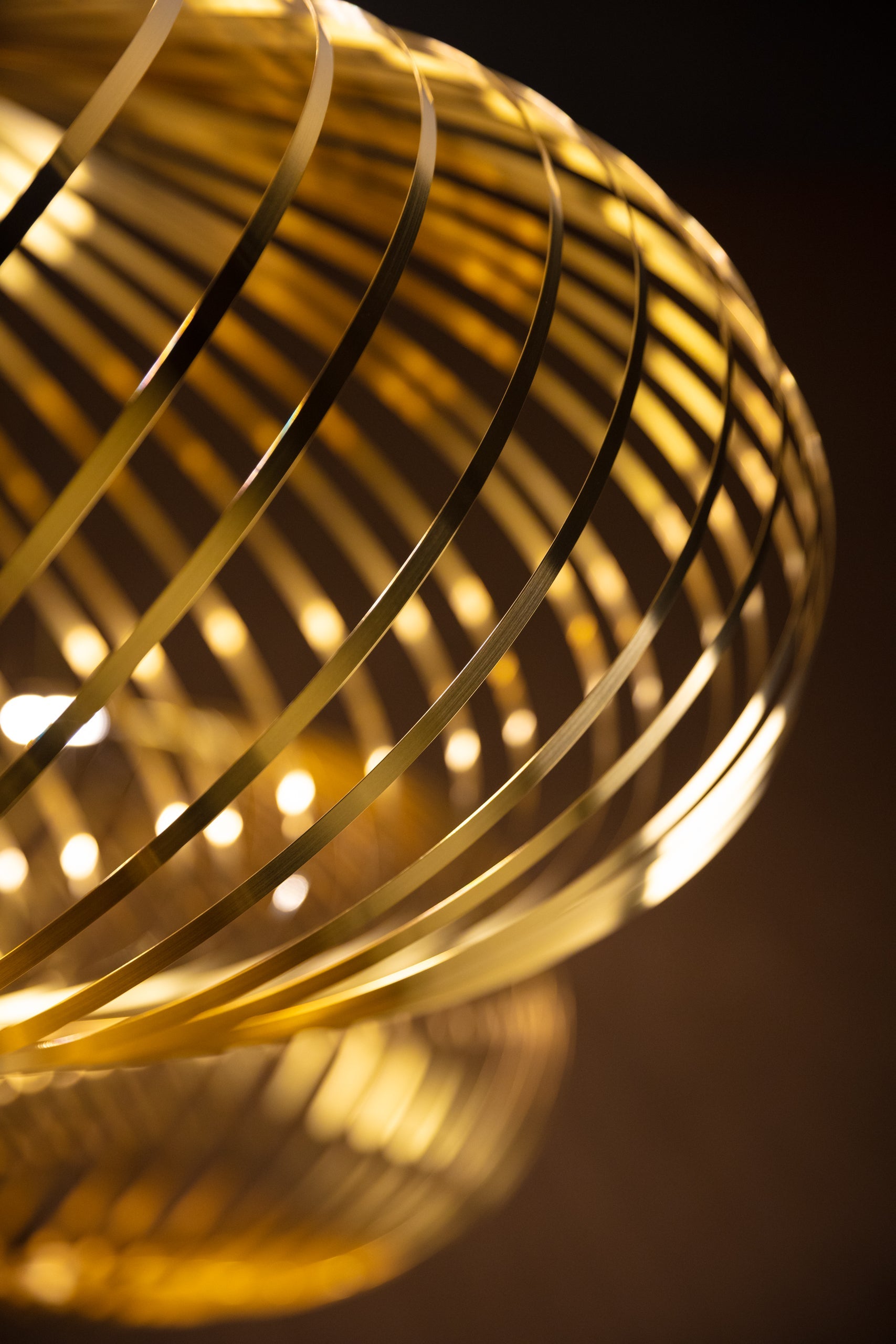 Spring zloty hanging lamp