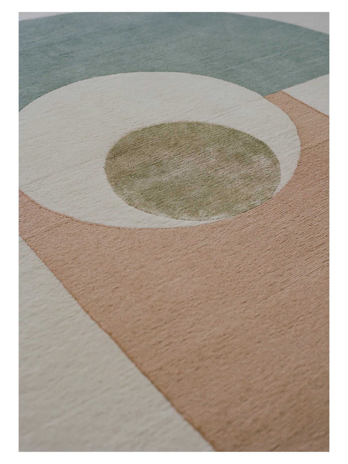 Kruhový koberec ETERNAL ORB tmavobéžový