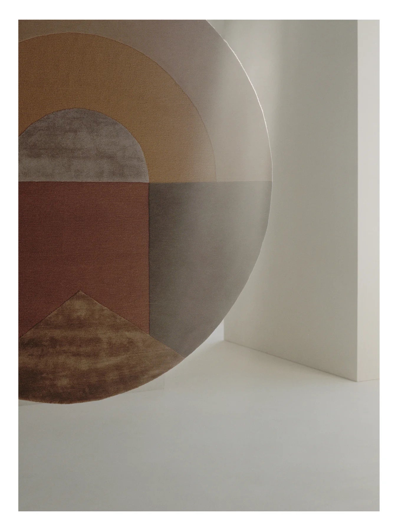 Round rug SERAPHIC SUN yellow with green