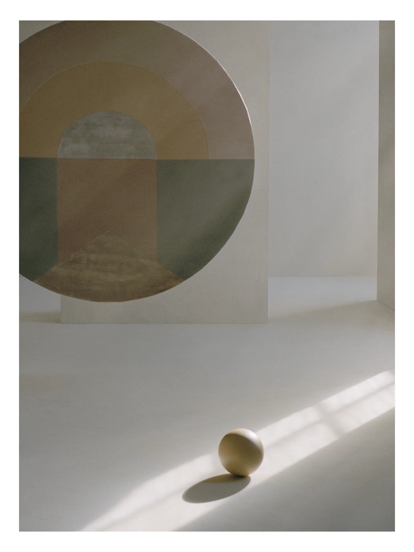 Round rug SERAPHIC SUN yellow with green