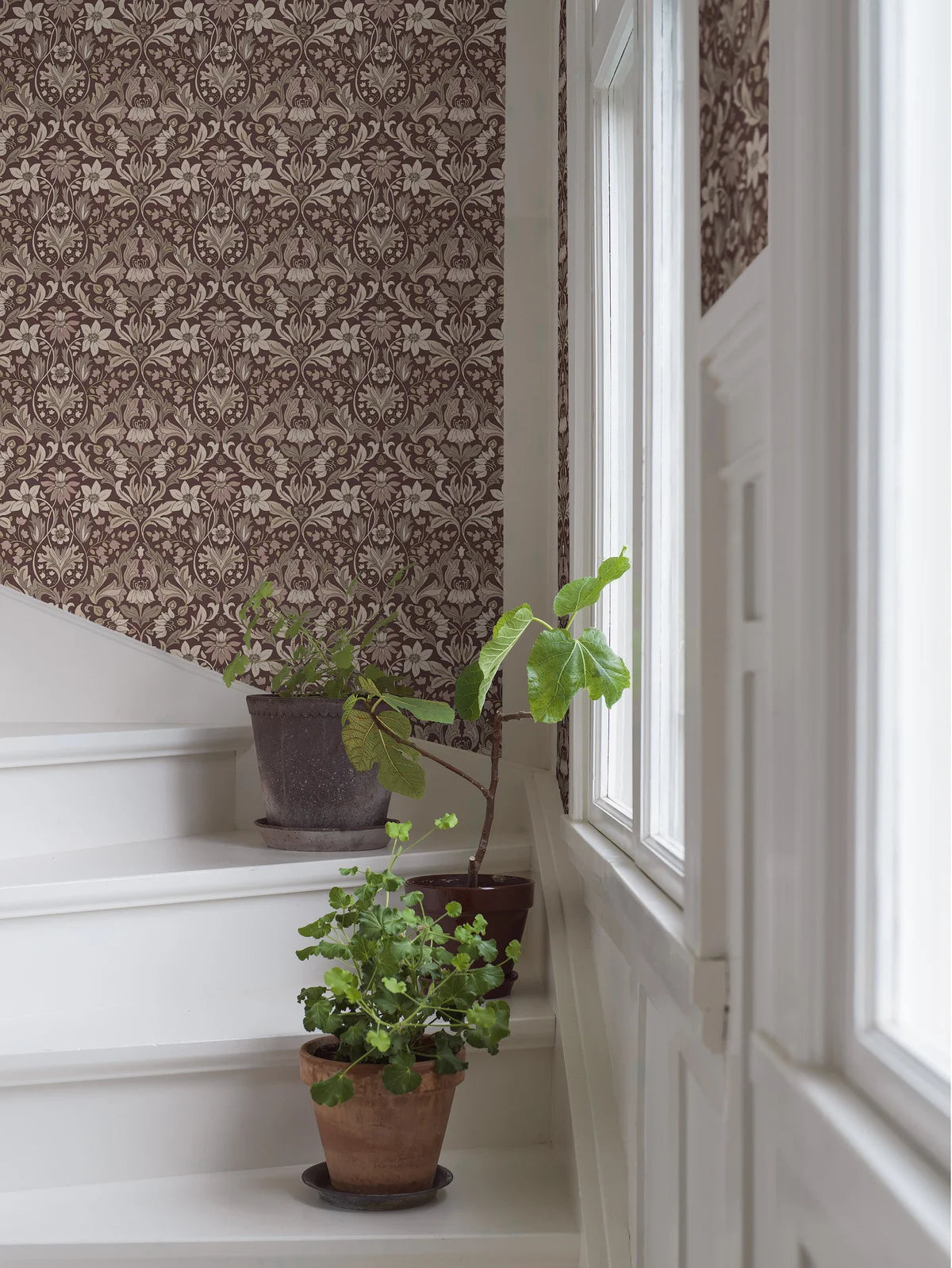 BLOMSTERFRÖJD Burgundy Floral Pattern Wallpaper with Beige
