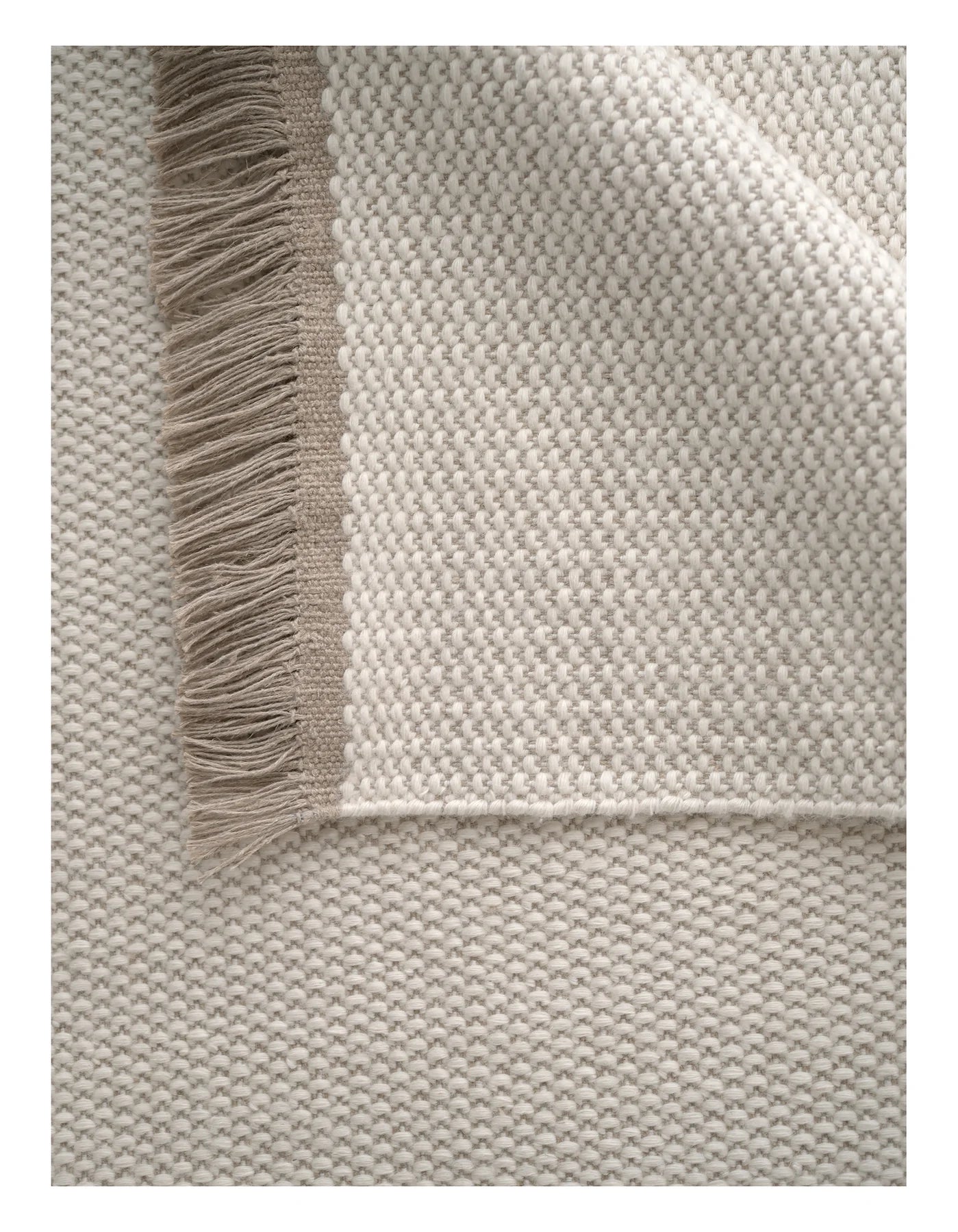 PASTORAL UNITY Rug Broken White